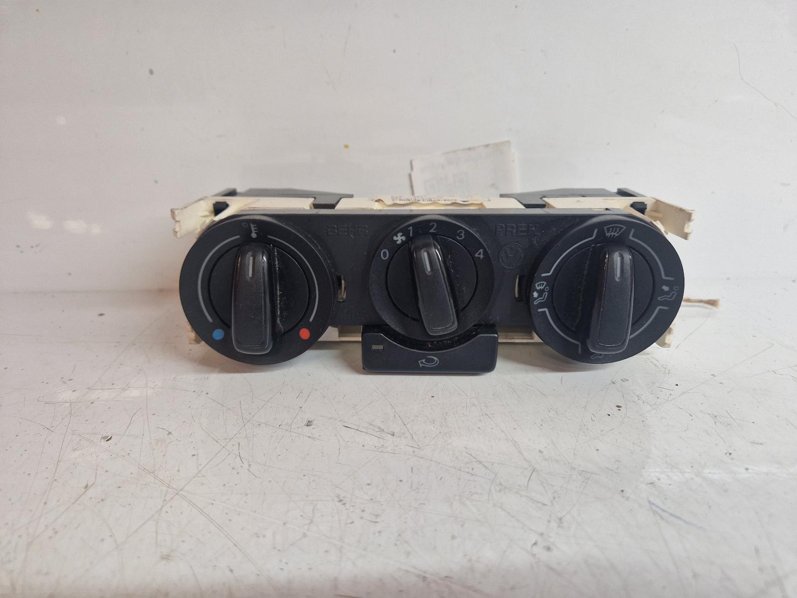 View Auto part Heater/AC Controller Volkswagen Polo 2010