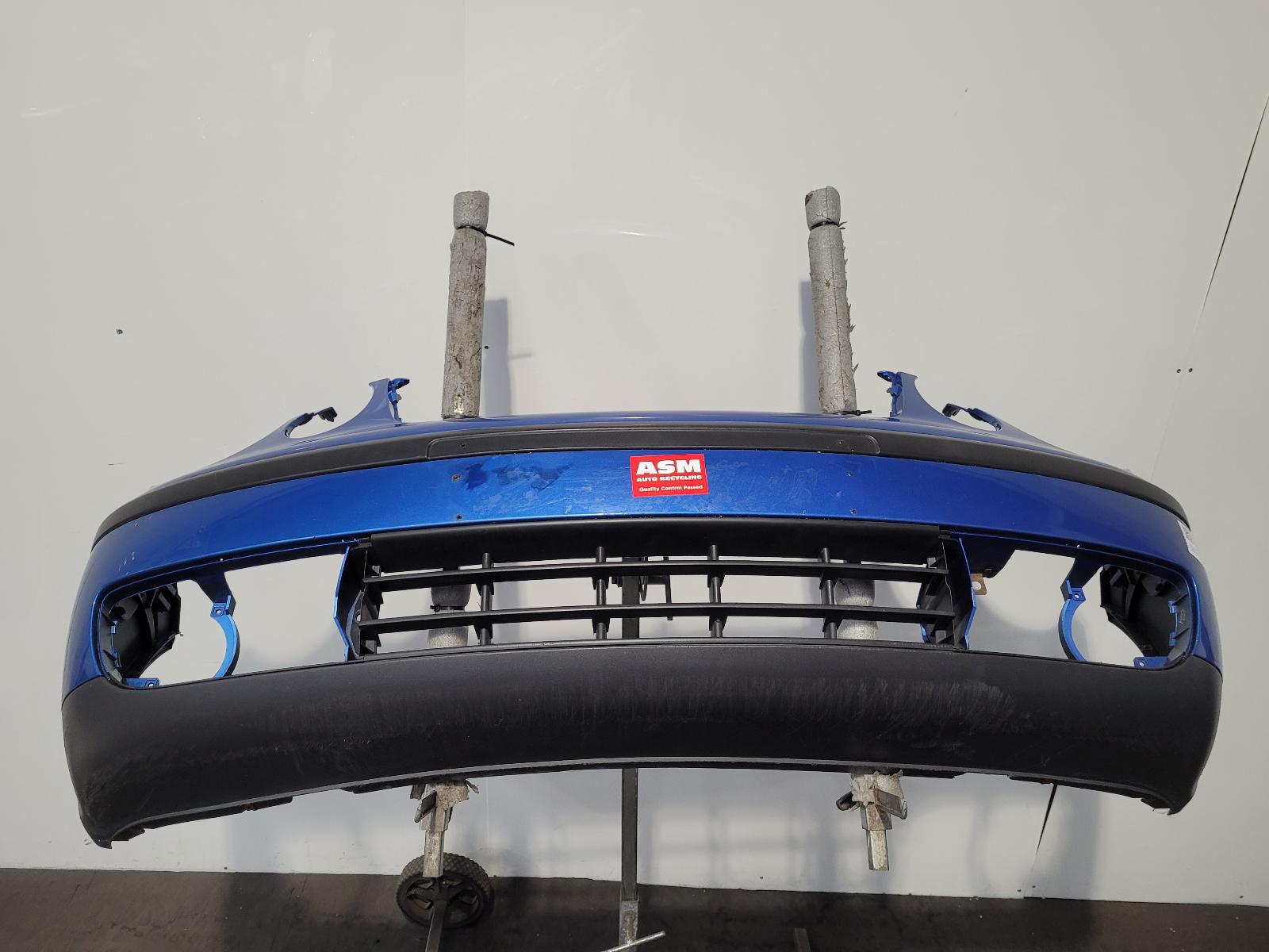 View Auto part Front Bumper Volkswagen Polo 2005