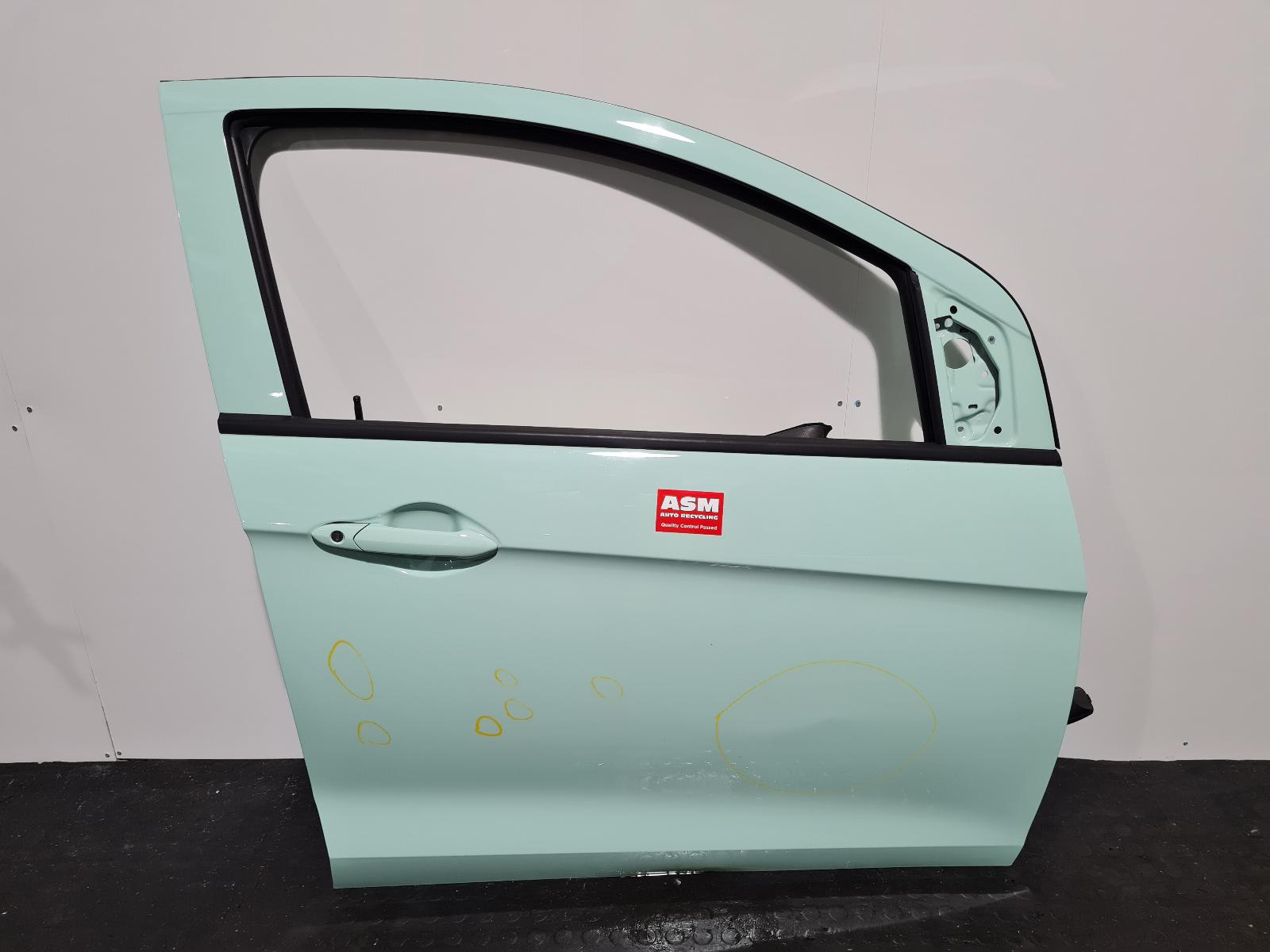 View Auto part R Front Door Vauxhall Viva 2017