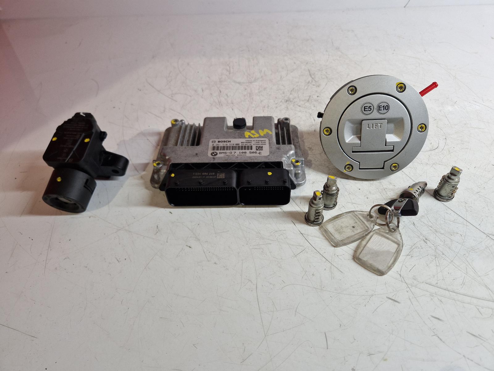 View Auto part Comp.Lock Set + Keys Bmw R1250 Rt Police 2024