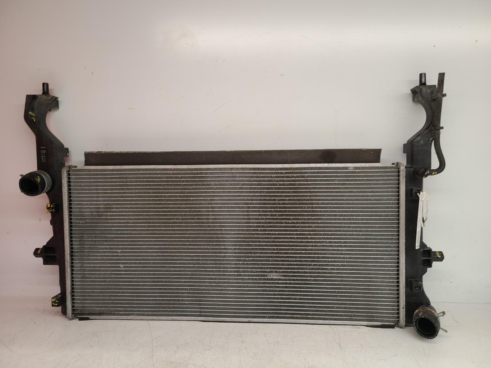 View Auto part Radiator Hyundai Kona 2019
