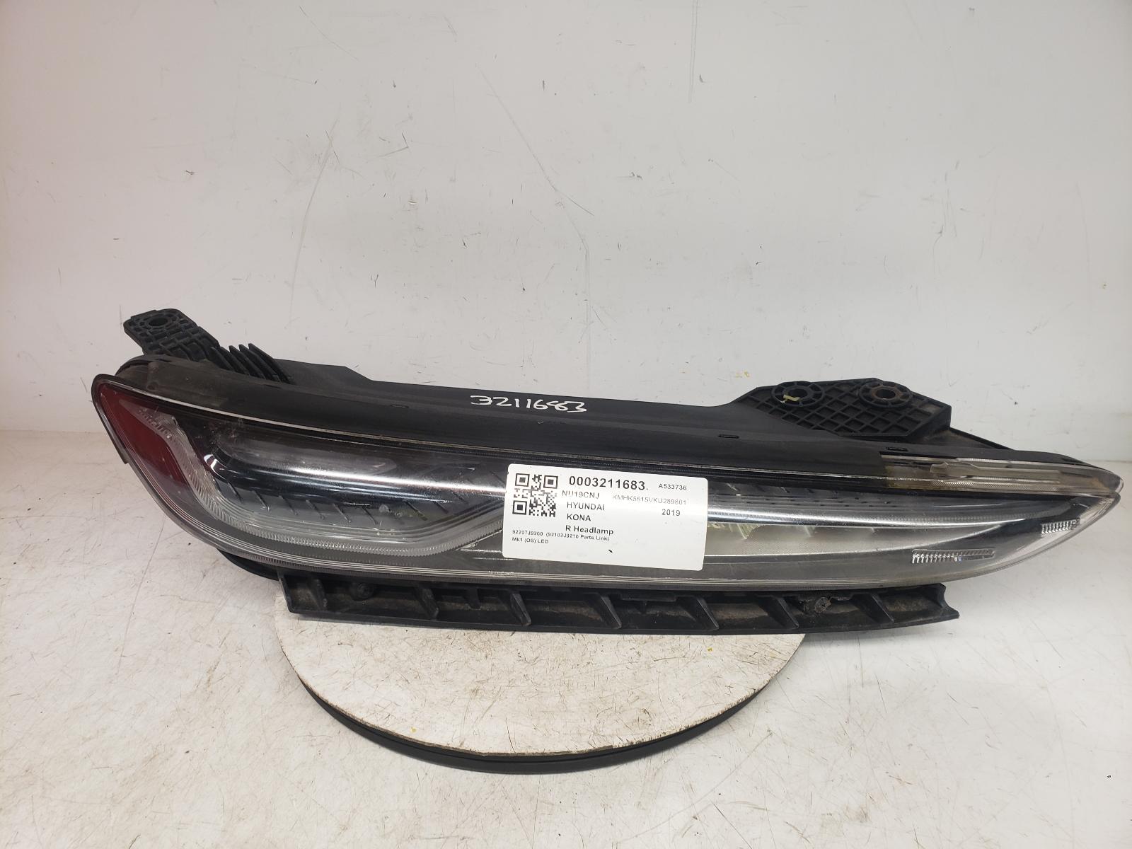 View Auto part R Headlamp Hyundai Kona 2019