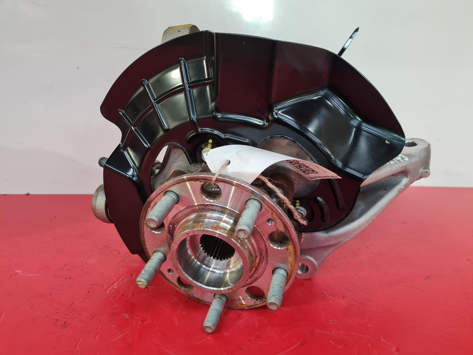 View Auto part RF Hub/Stub Axle Assembly Kia Sportage 2024