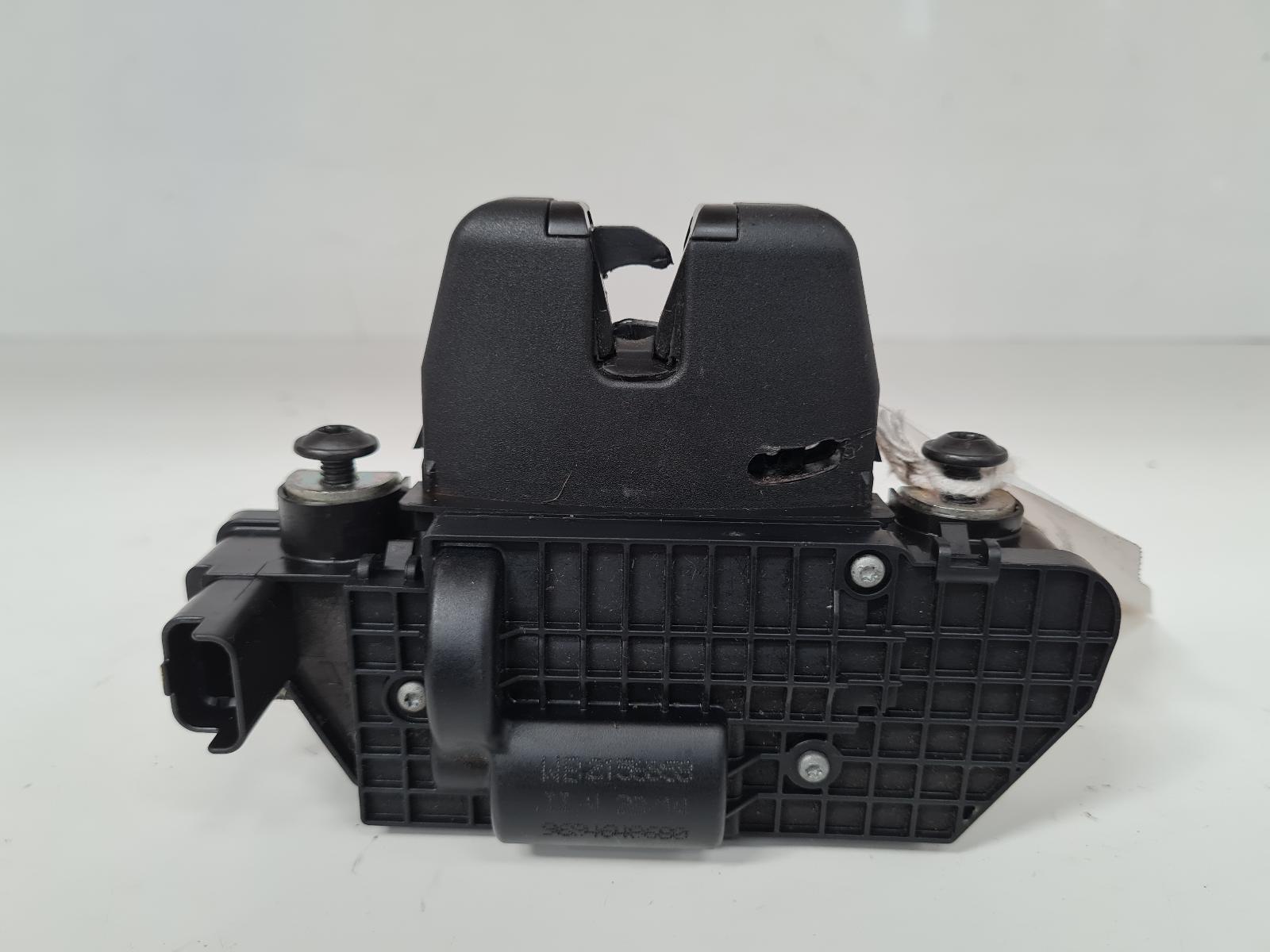 View Auto part Bootlid/Tailgate Lock Peugeot 5008 2015