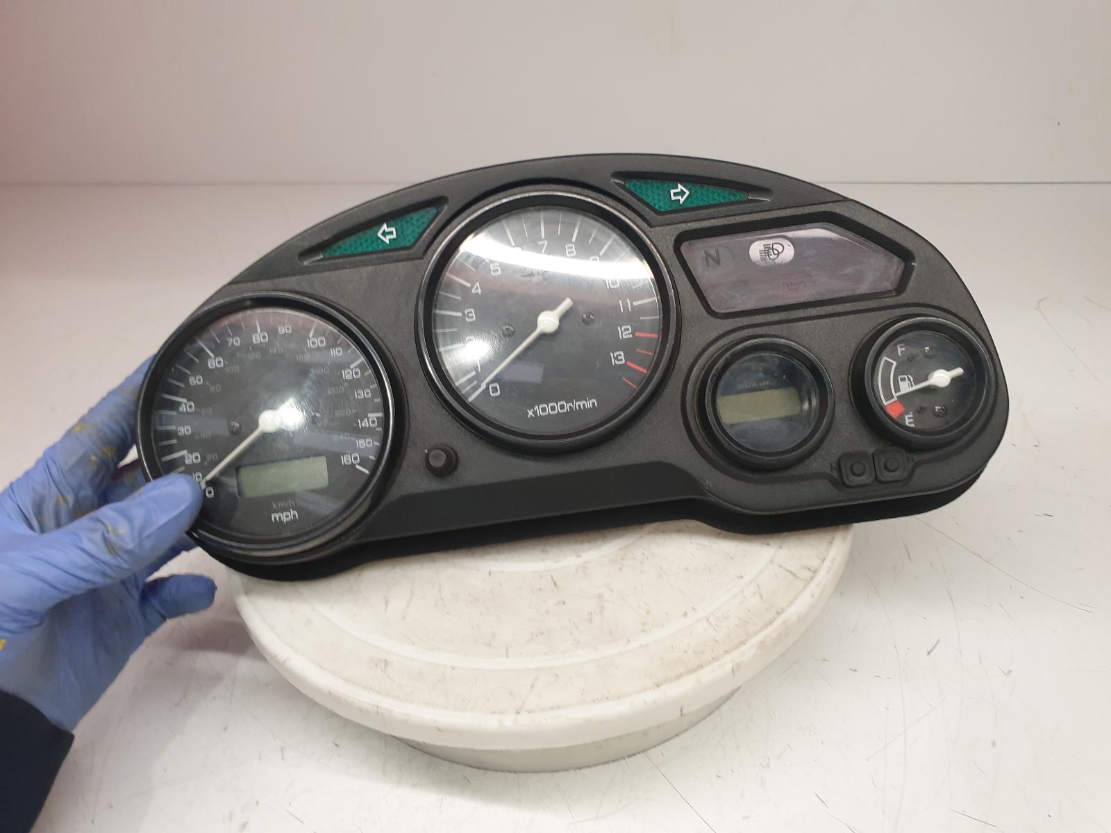 View Auto part Speedometer Suzuki Gsx 750 F 2003