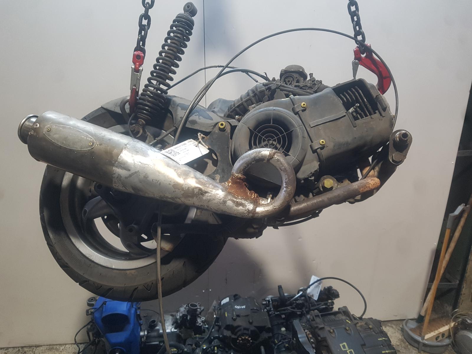 View Auto part Engine Benelli Adiva 150 2002
