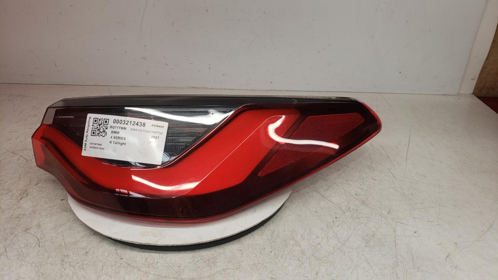 View Auto part R Taillight Bmw 4 Series 2021