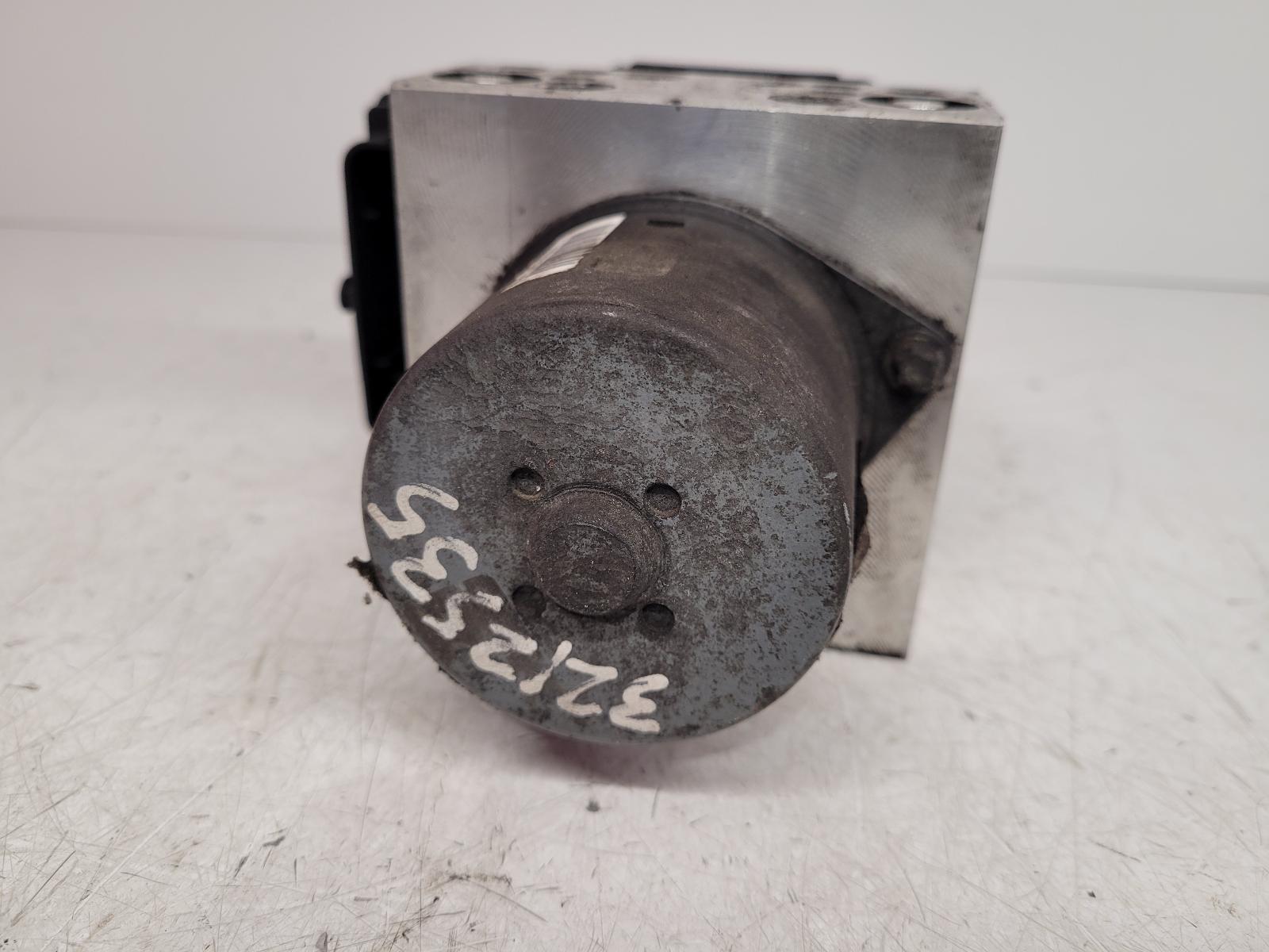 View Auto part ABS Pump/Modulator Volkswagen Sharan 2015