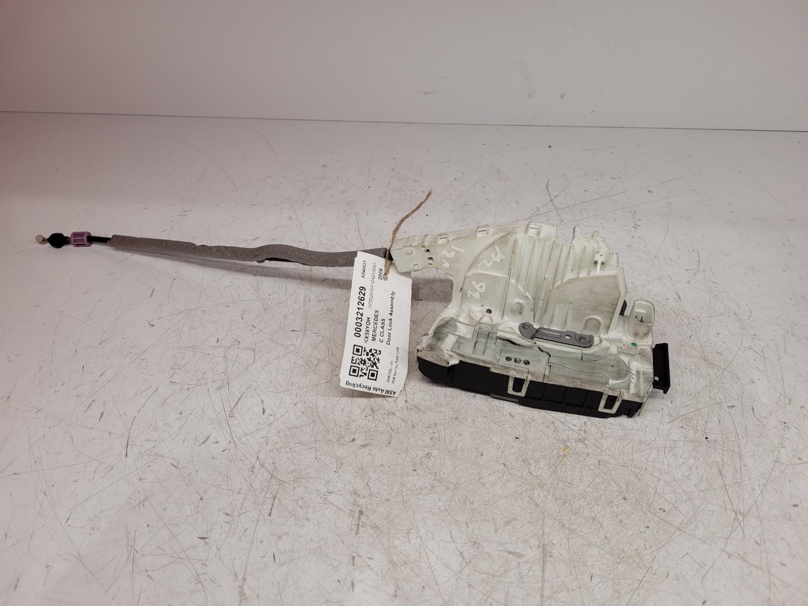 View Auto part Door Lock Assembly Mercedes C Class 2008