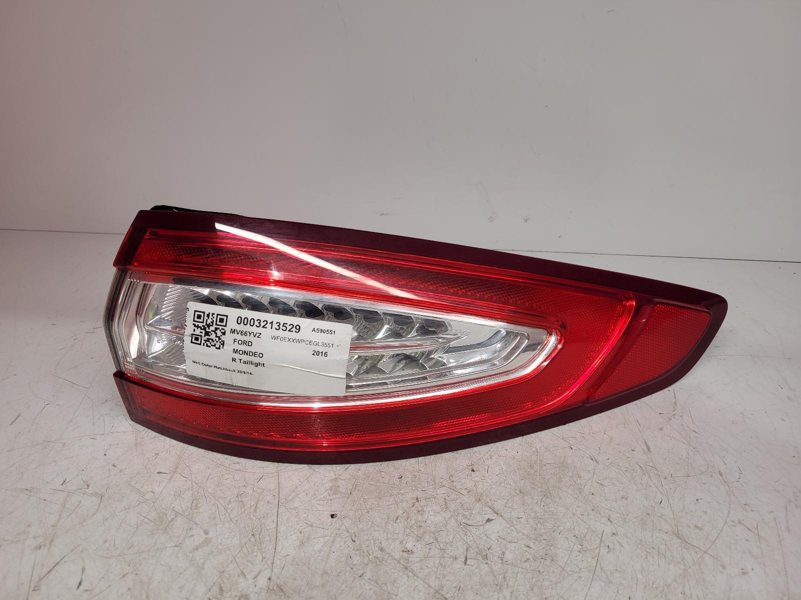 View Auto part R Taillight Ford Mondeo 2016