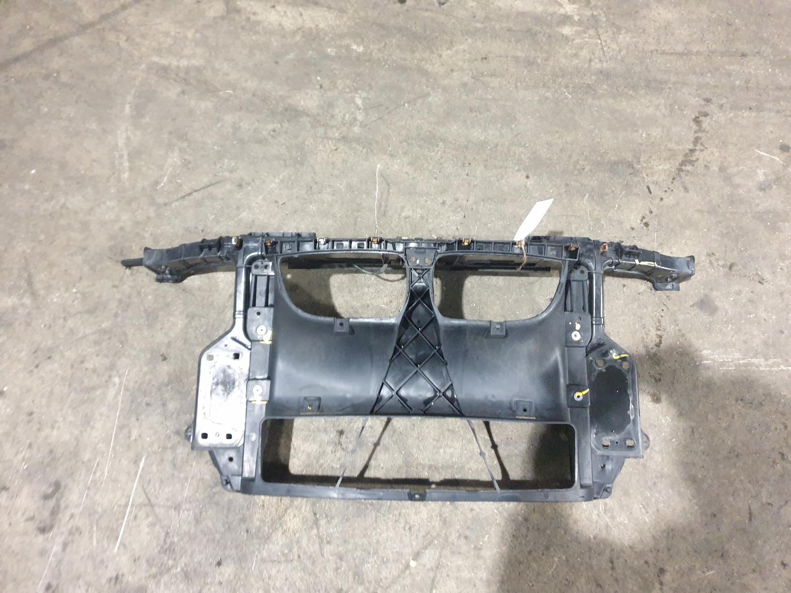 View Auto part Front Panel Bmw 1 Series 2008