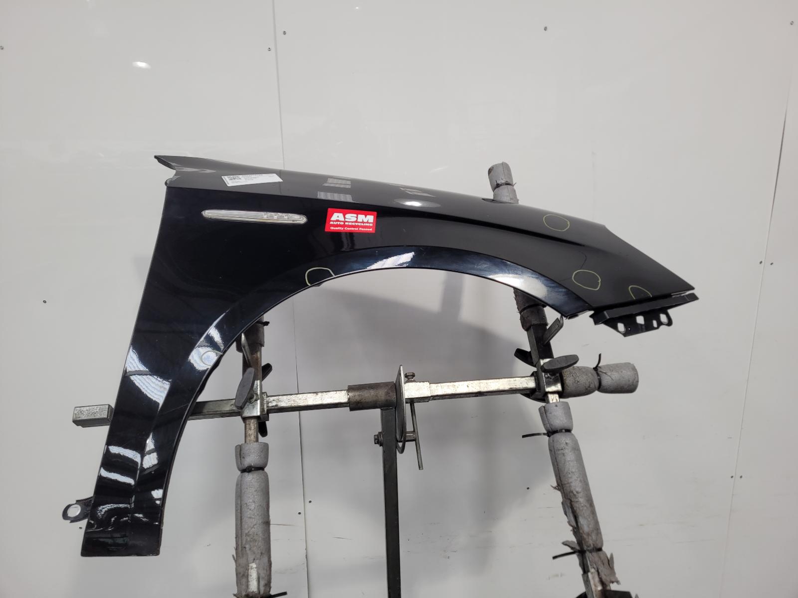 View Auto part R Wing Alfa Romeo Giulietta 2014