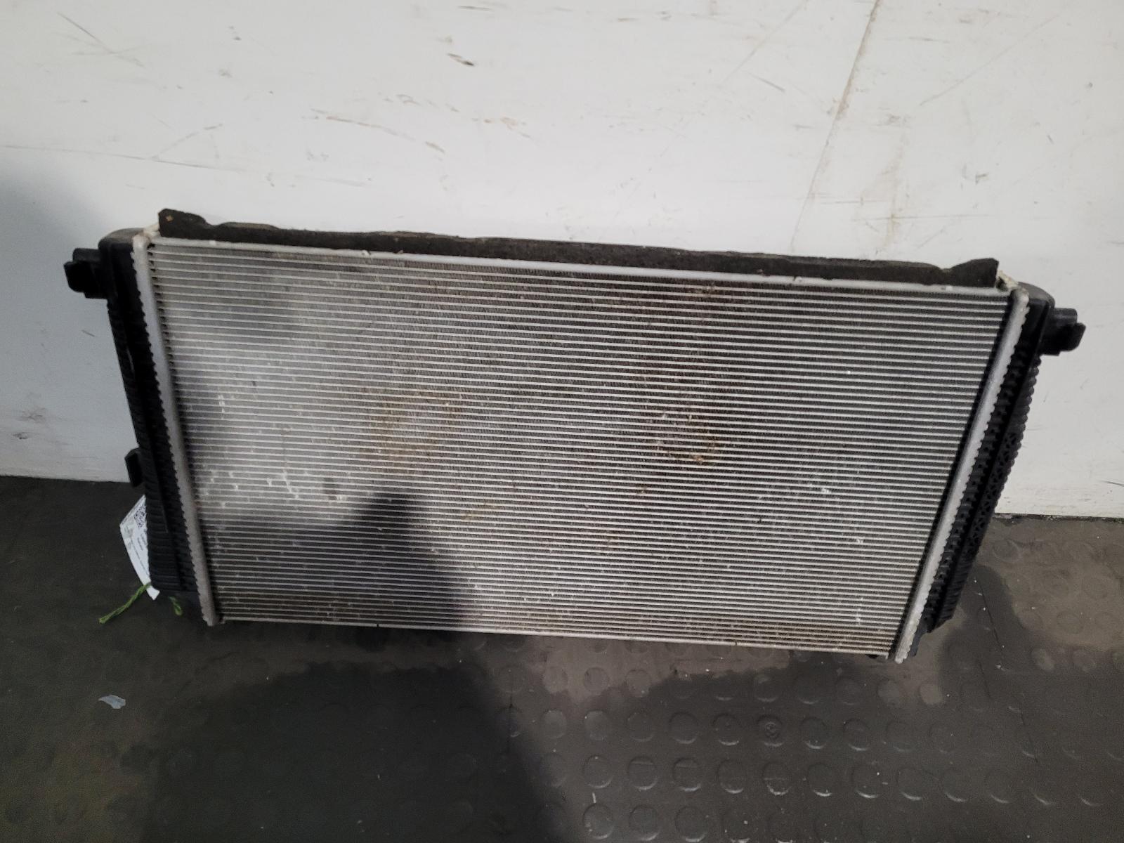View Auto part Radiator Bmw 3 Series 2019