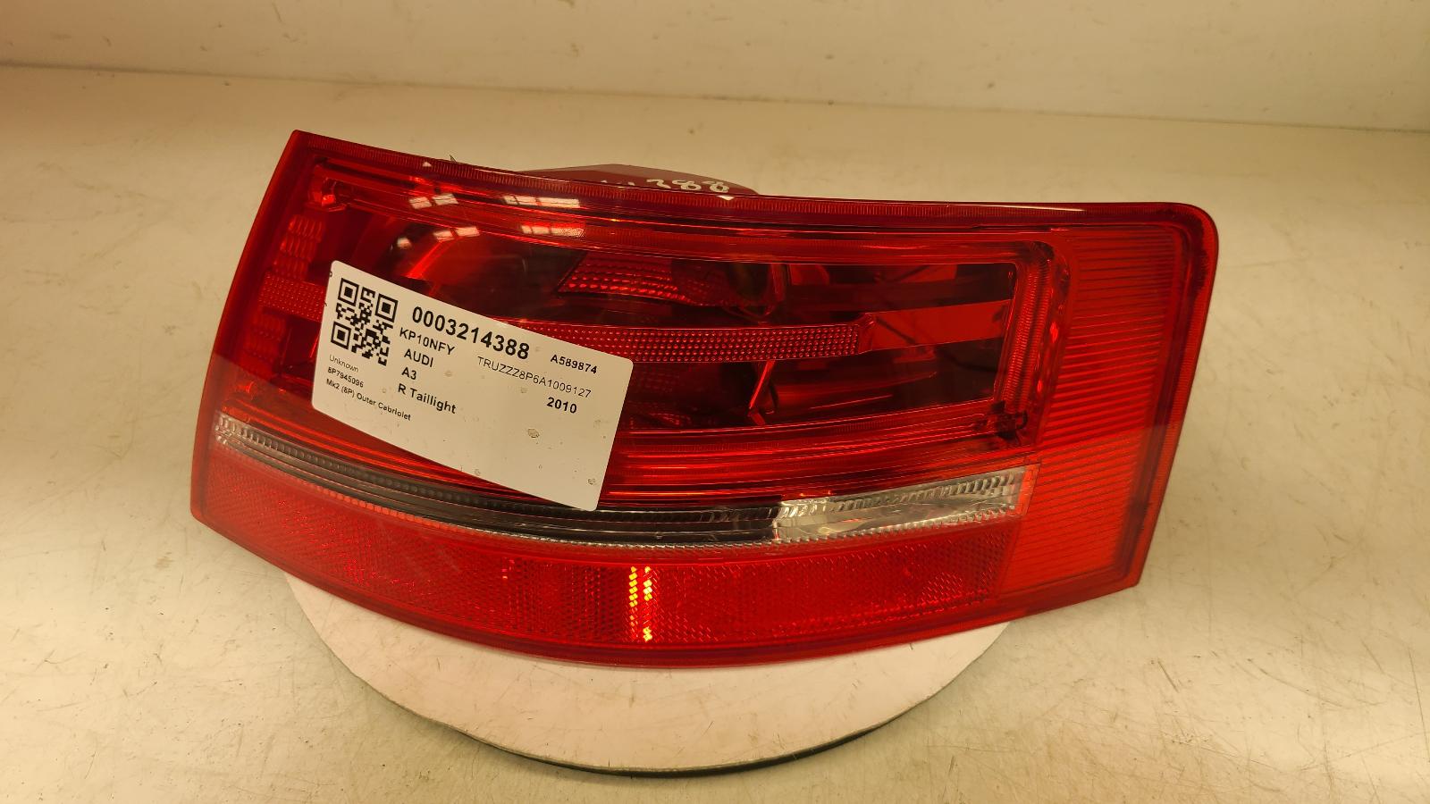 View Auto part R Taillight Audi A3 2010