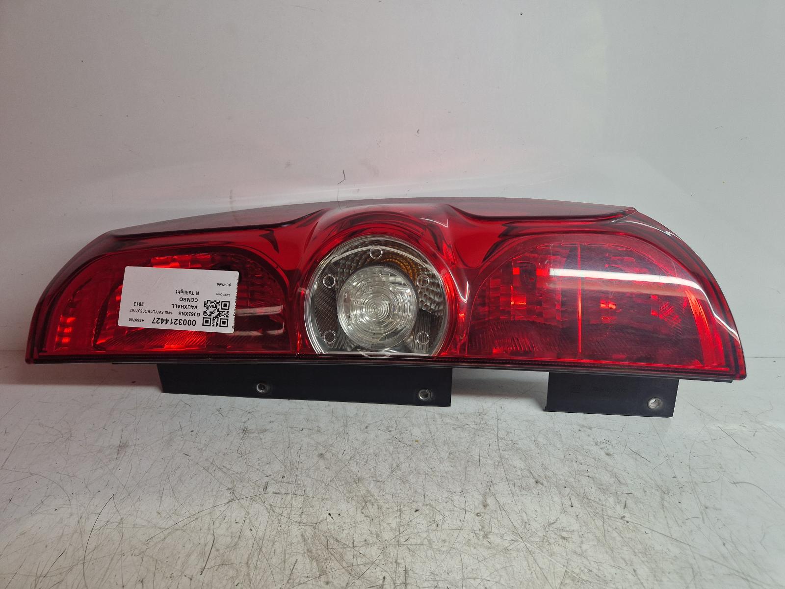 View Auto part R Taillight Vauxhall Combo 2013