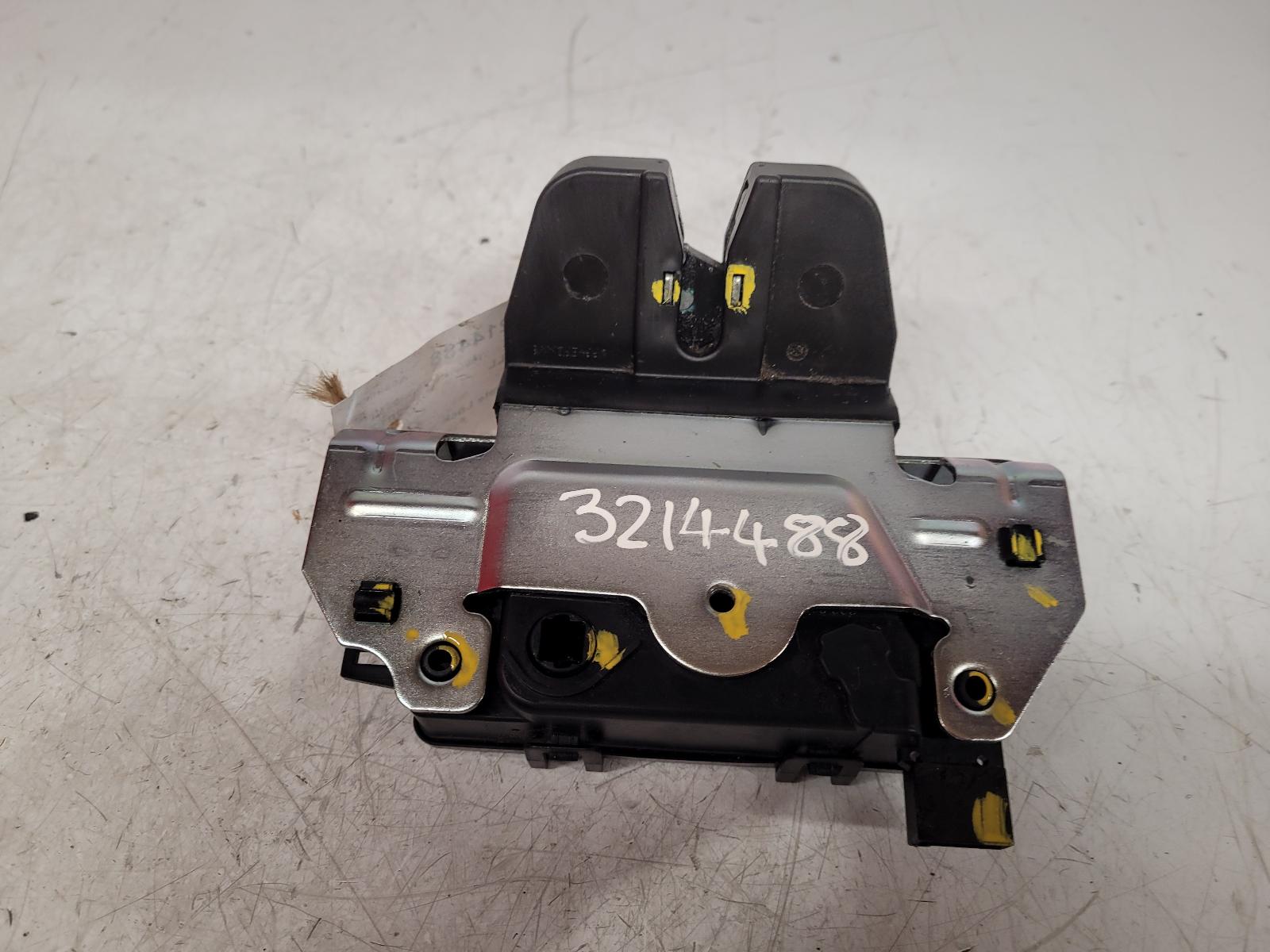 View Auto part Bootlid/Tailgate Lock Vauxhall Zafira 2012