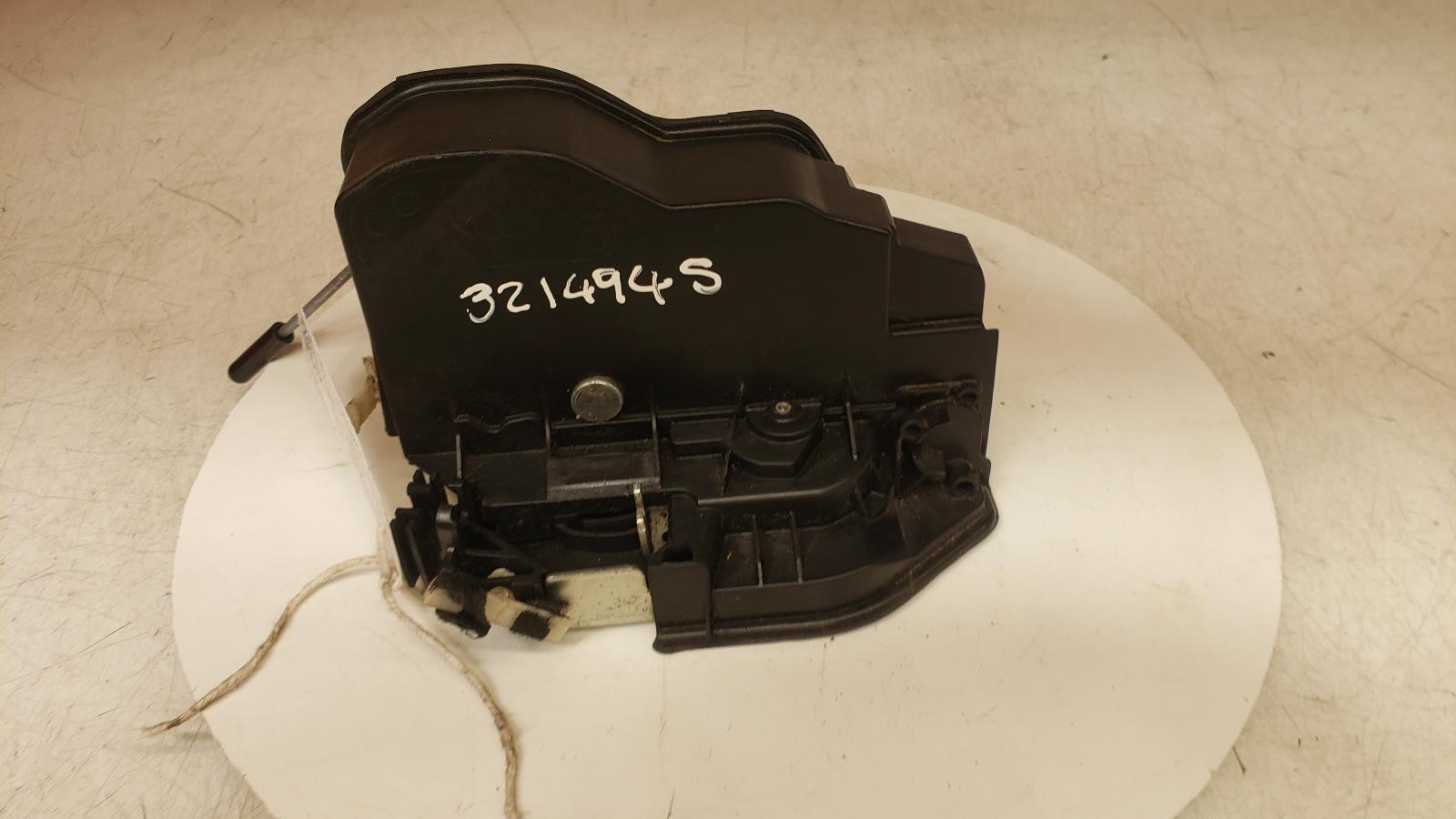 View Auto part Door Lock Assembly Bmw 3 Series 2016