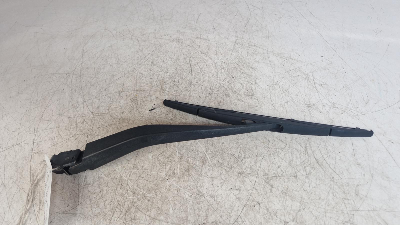 View Auto part Wiper Arm Bmw 1 Series 2018