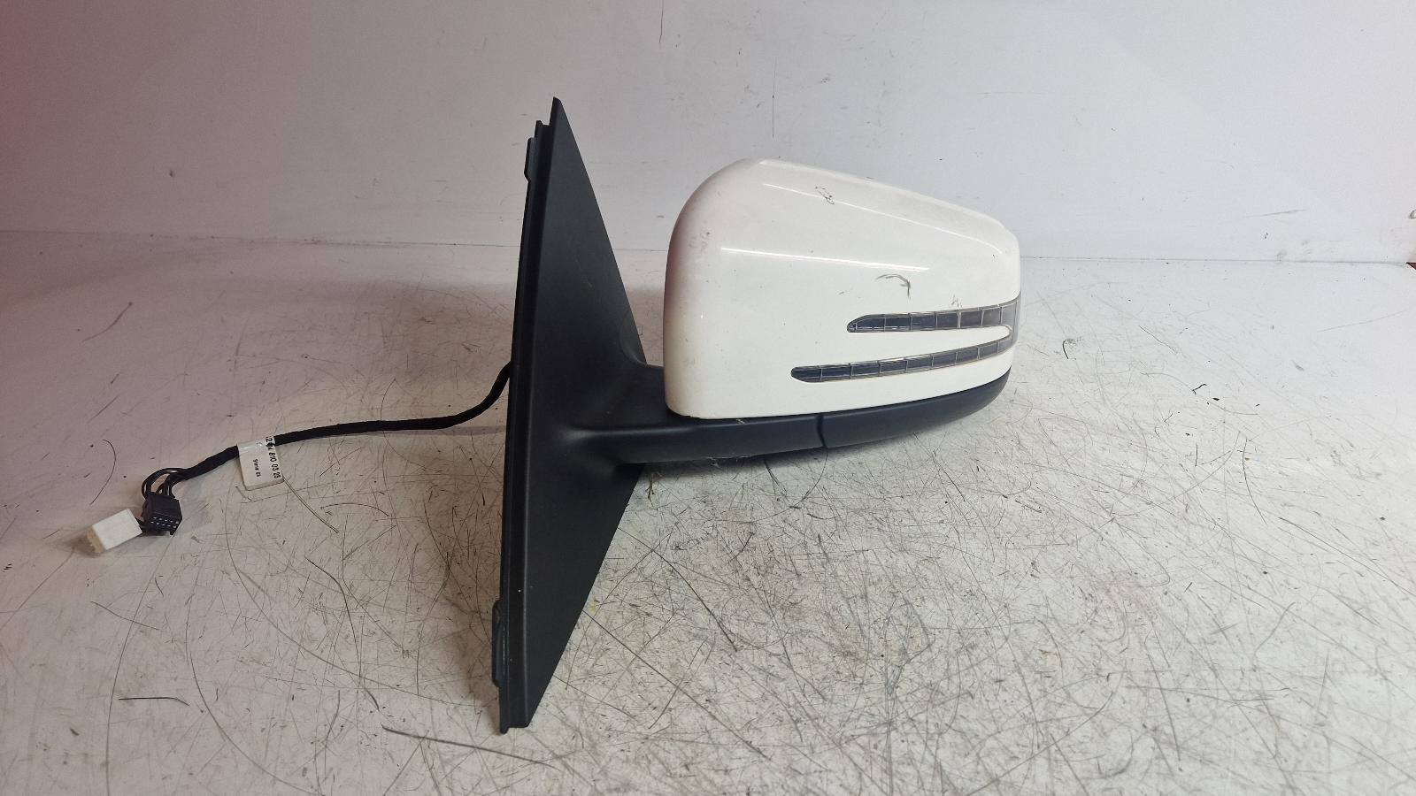 View Auto part L Door Mirror Mercedes C Class 2014