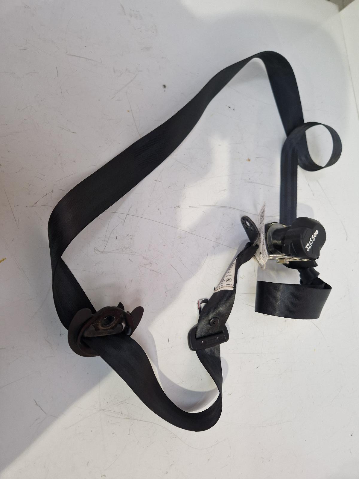View Auto part Seat Belt Volkswagen Polo 2011