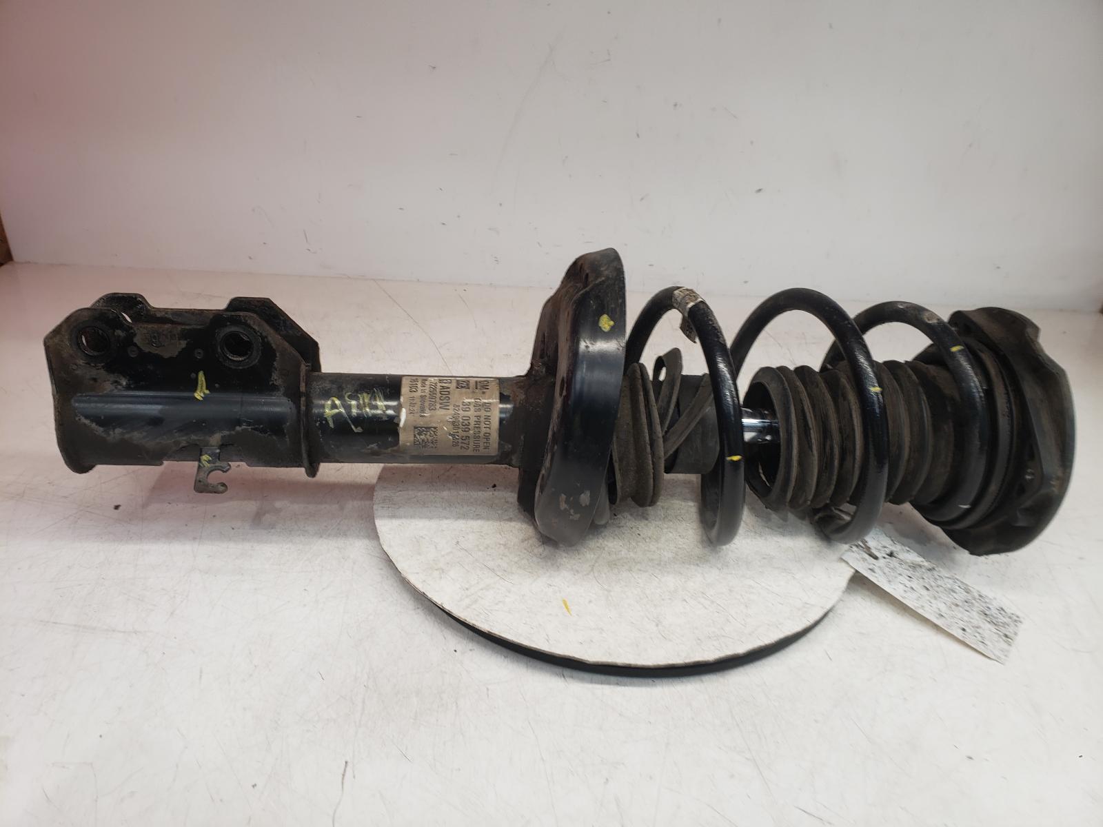 View Auto part RF Strut Vauxhall Astra 2016