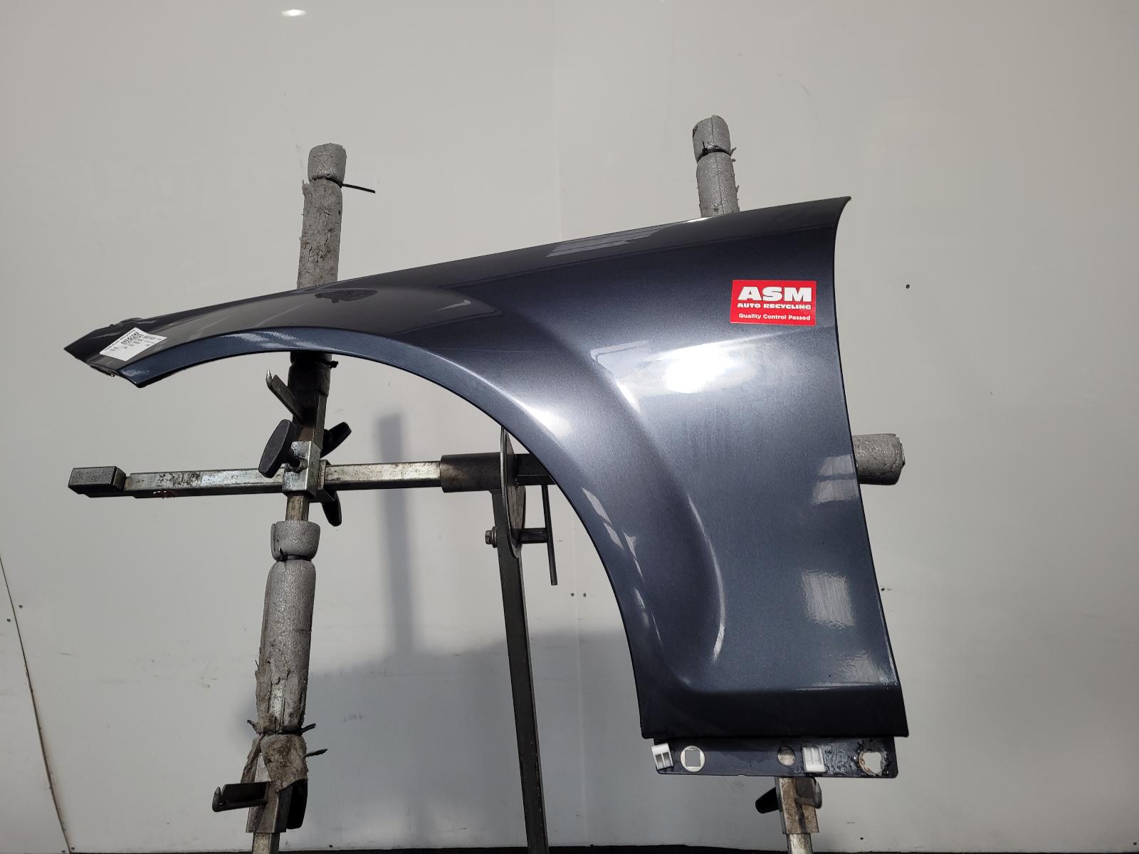 View Auto part L Wing Mercedes C Class 2008