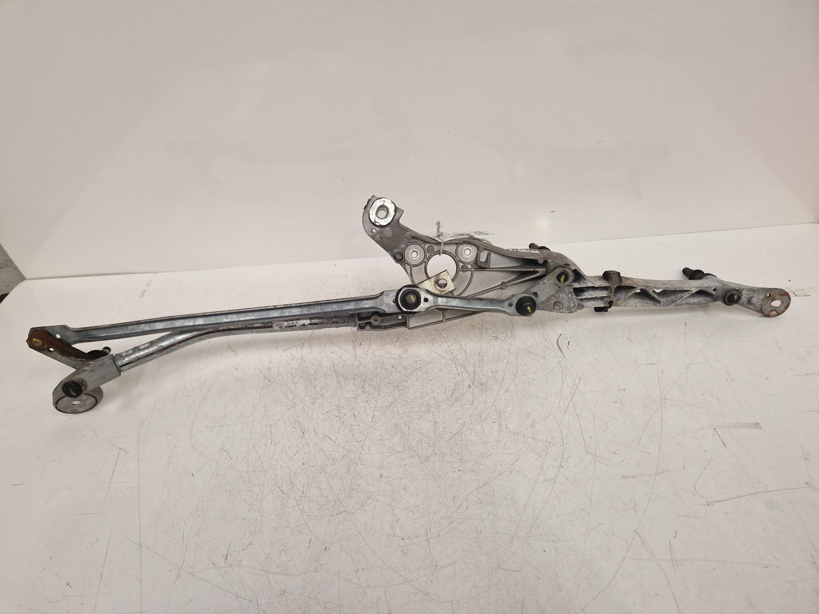 View Auto part Wiper Linkage Mercedes C Class 2008