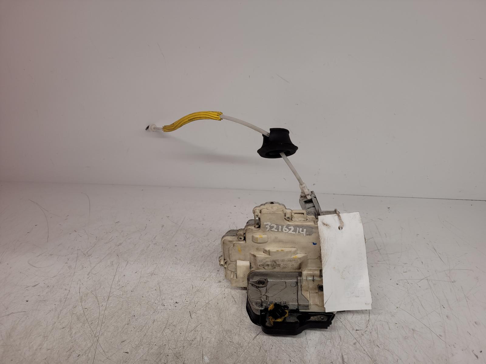 View Auto part Door Lock Assembly Audi A4 2008