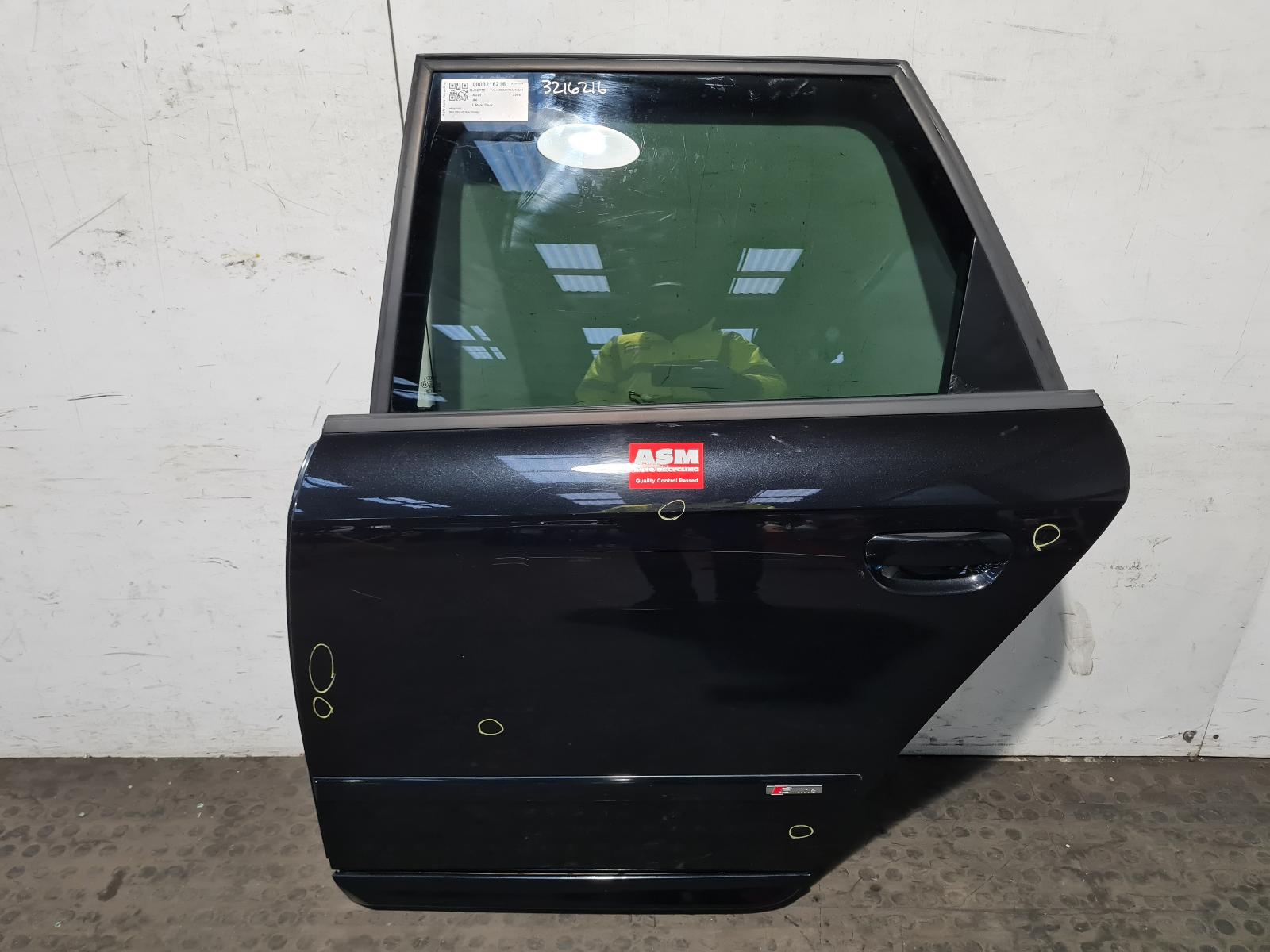 View Auto part L Rear Door Audi A4 2008