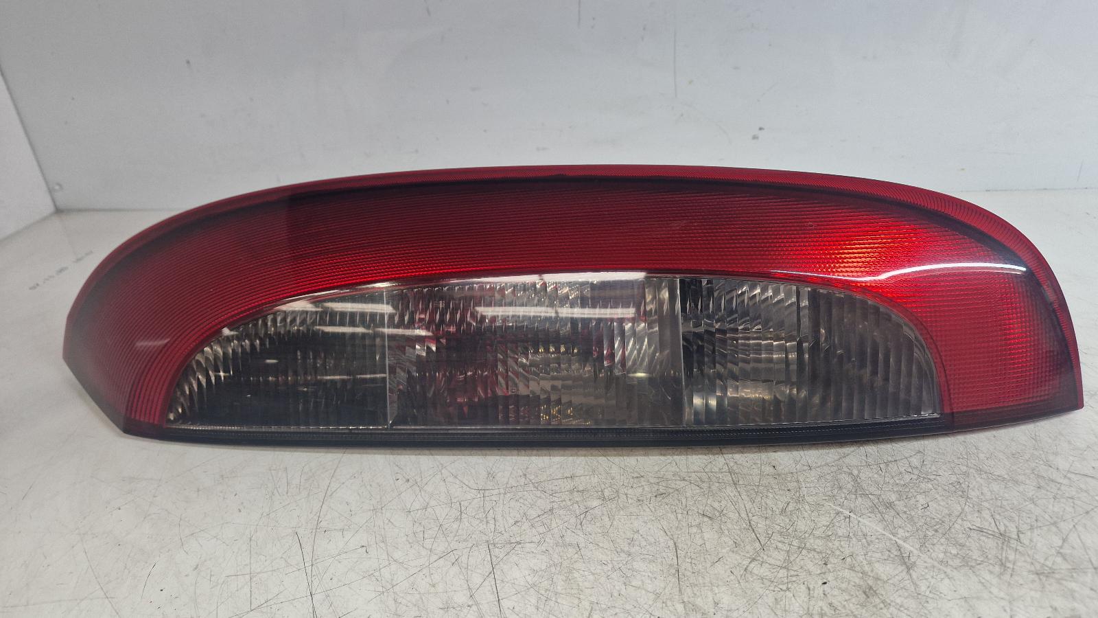 View Auto part R Taillight Vauxhall Corsa 2004