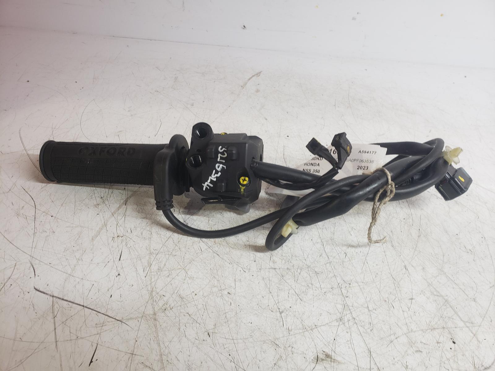 View Auto part RH Switch Gear Honda Nss 350 2023