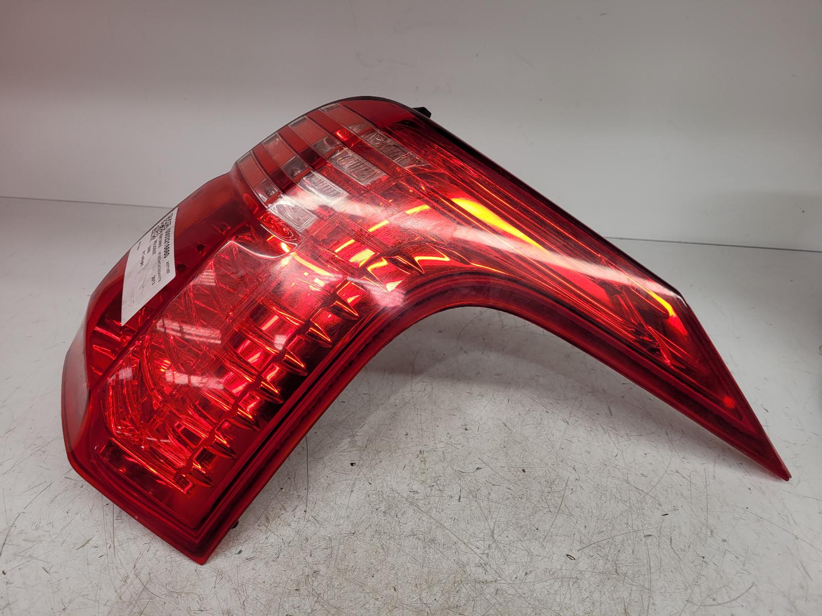 View Auto part R Taillight Peugeot 5008 2013