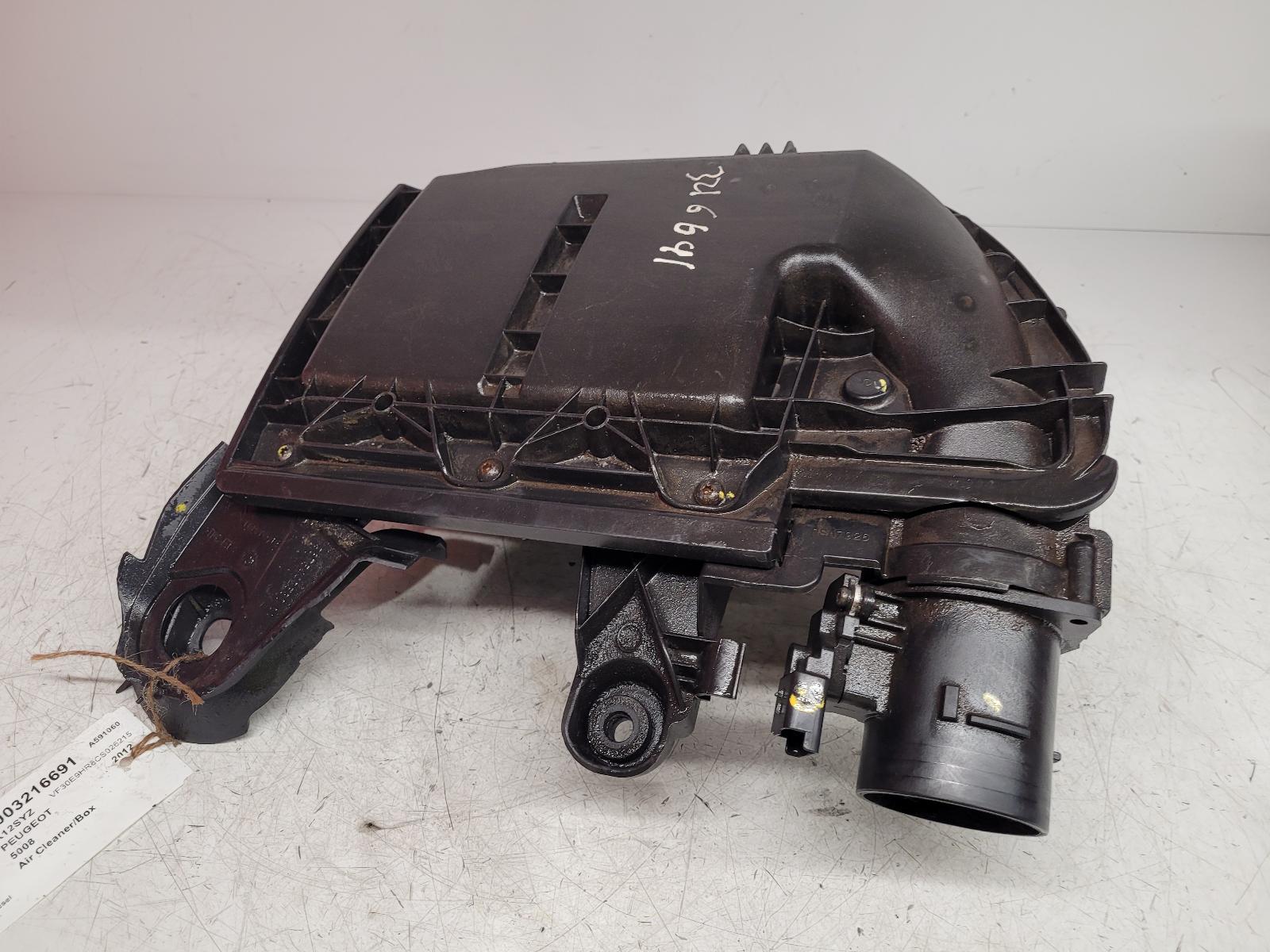 View Auto part Air Cleaner/Box Peugeot 5008 2012