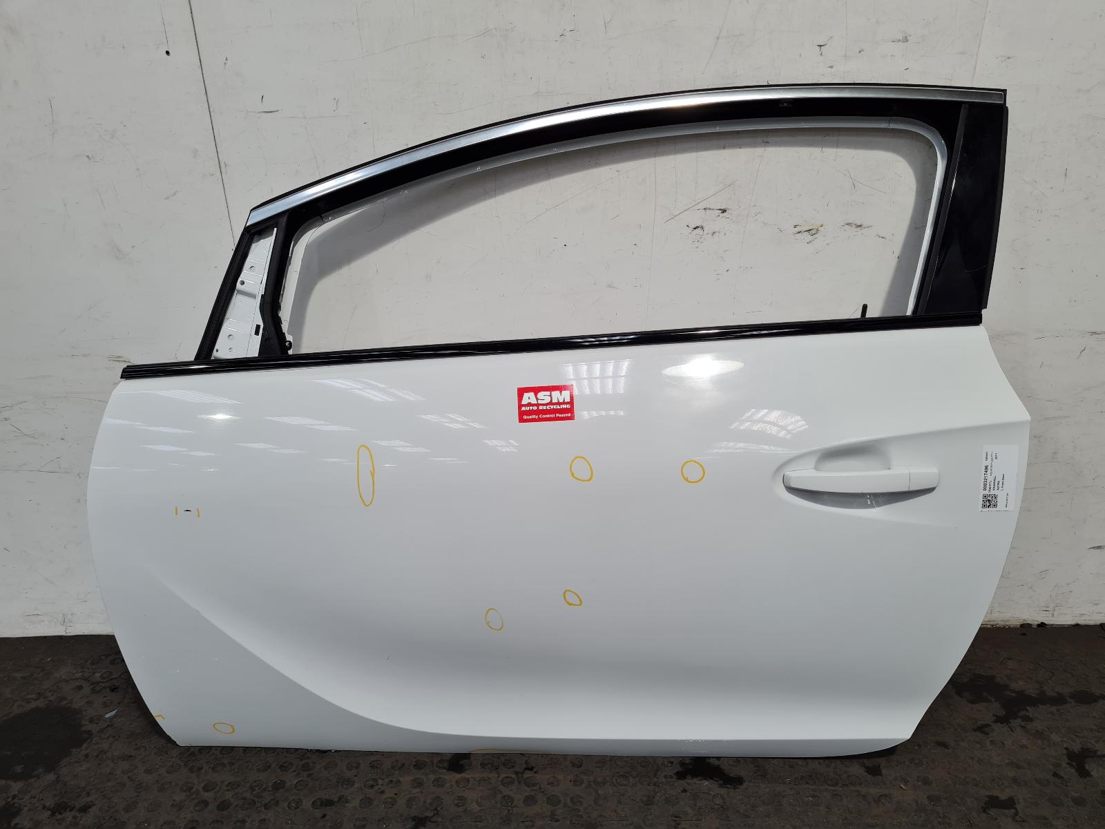 View Auto part L Front Door Vauxhall Astra 2011
