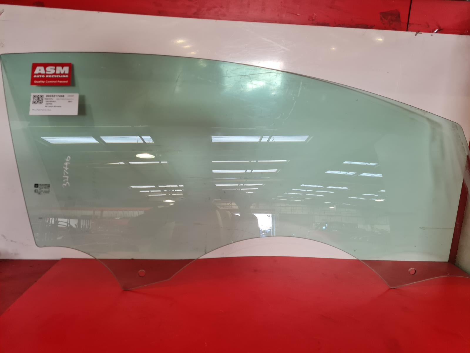 View Auto part RF Door Window Vauxhall Astra 2011