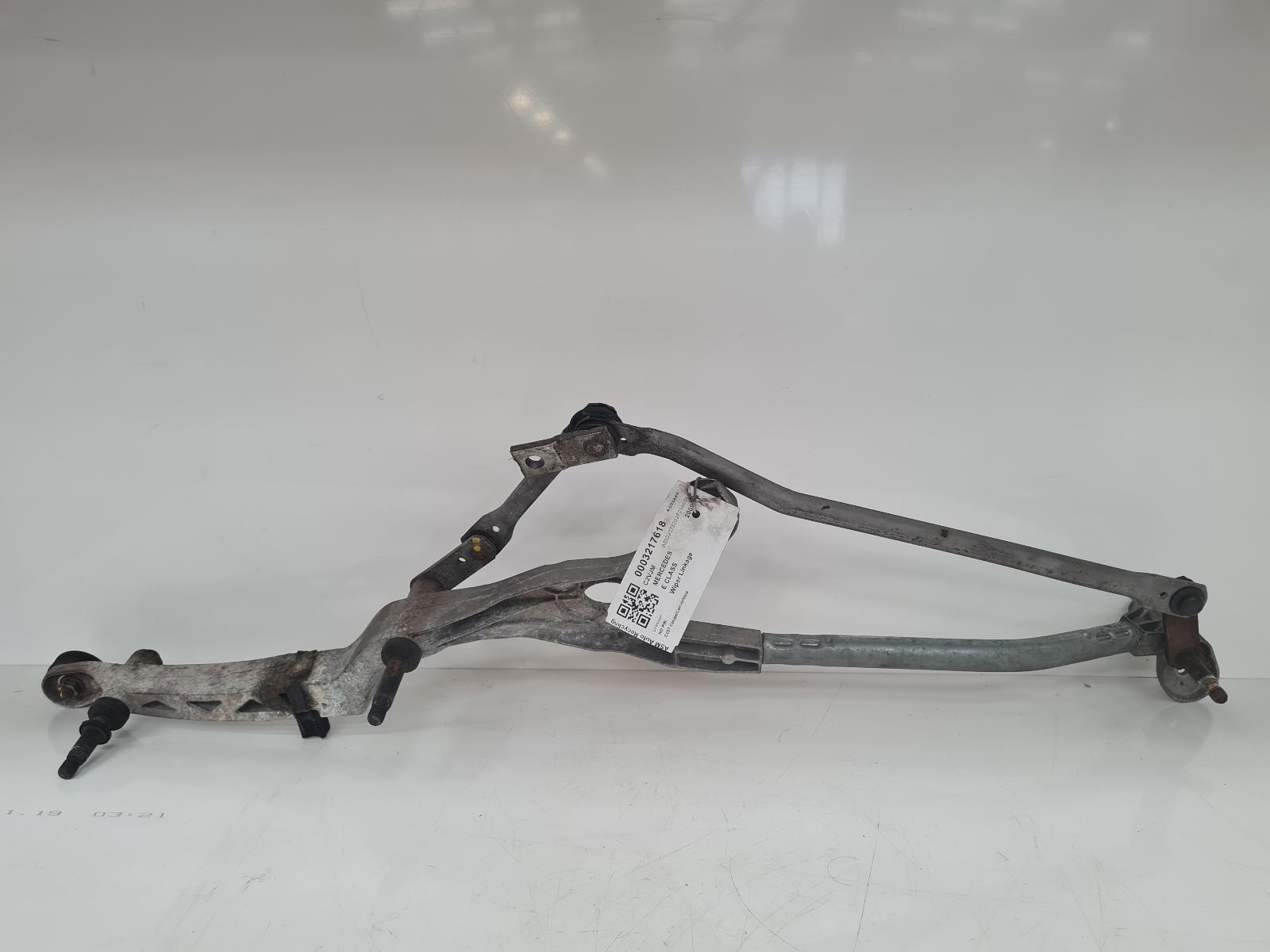 View Auto part Wiper Linkage Mercedes E Class 2009