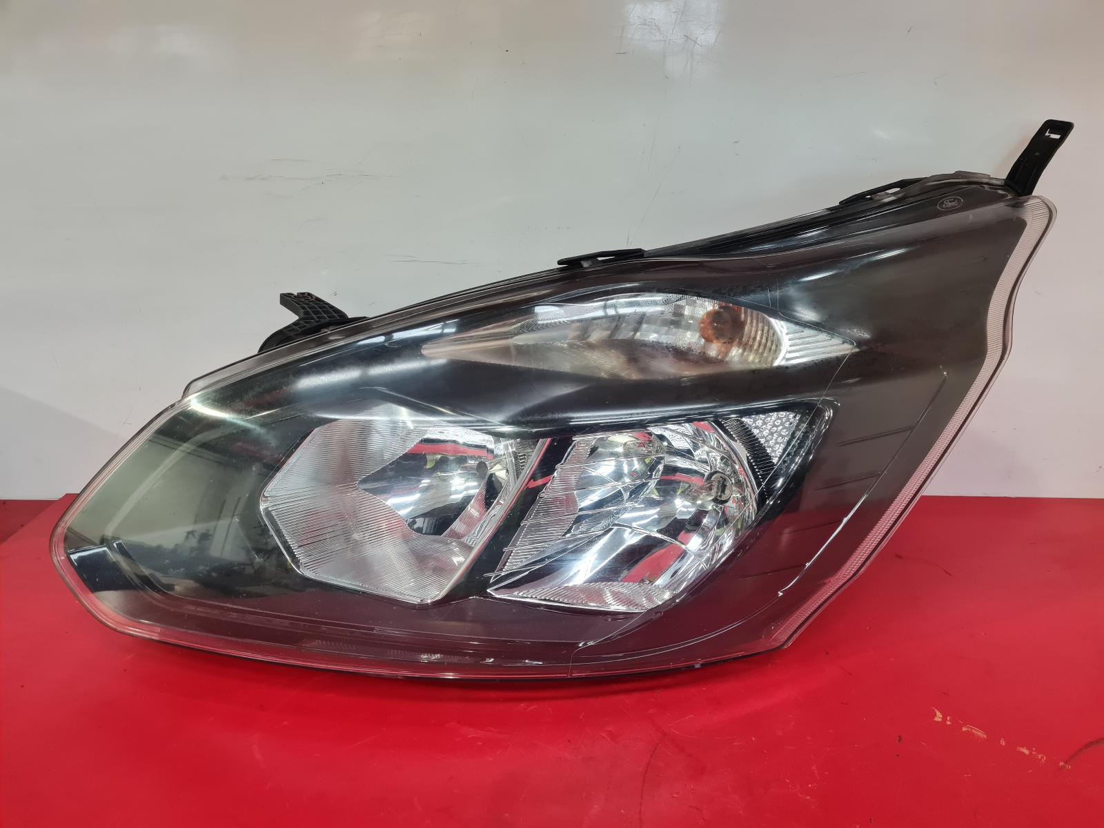 View Auto part L Headlamp Ford Transit Custom 2014
