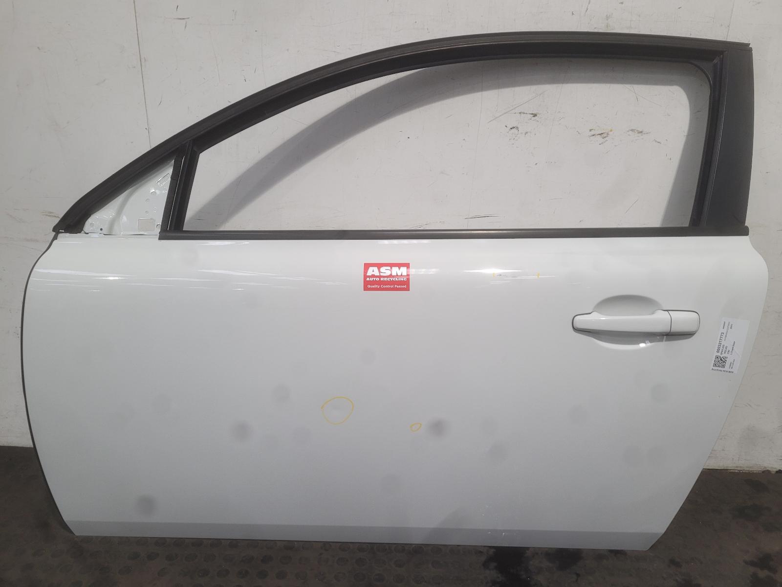 View Auto part L Front Door Volvo C30 2011