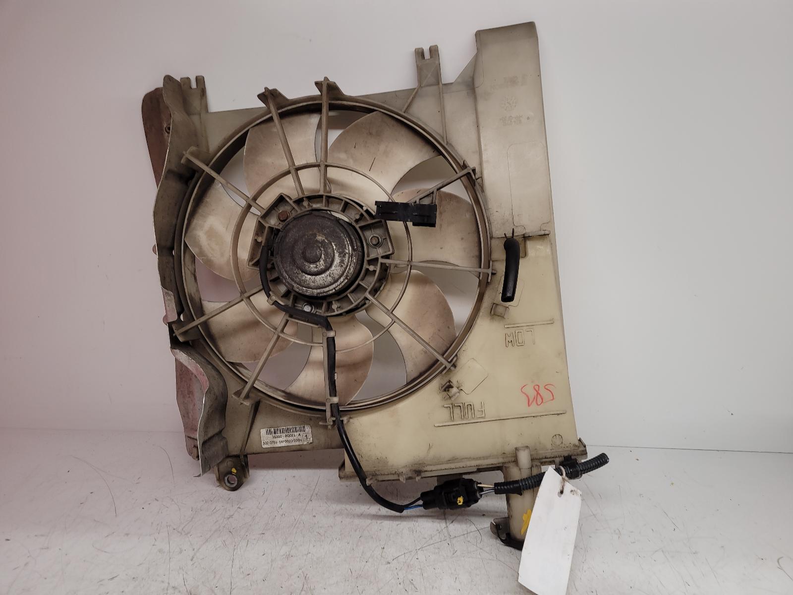 View Auto part Engine Cooling Motor Peugeot 108 2014