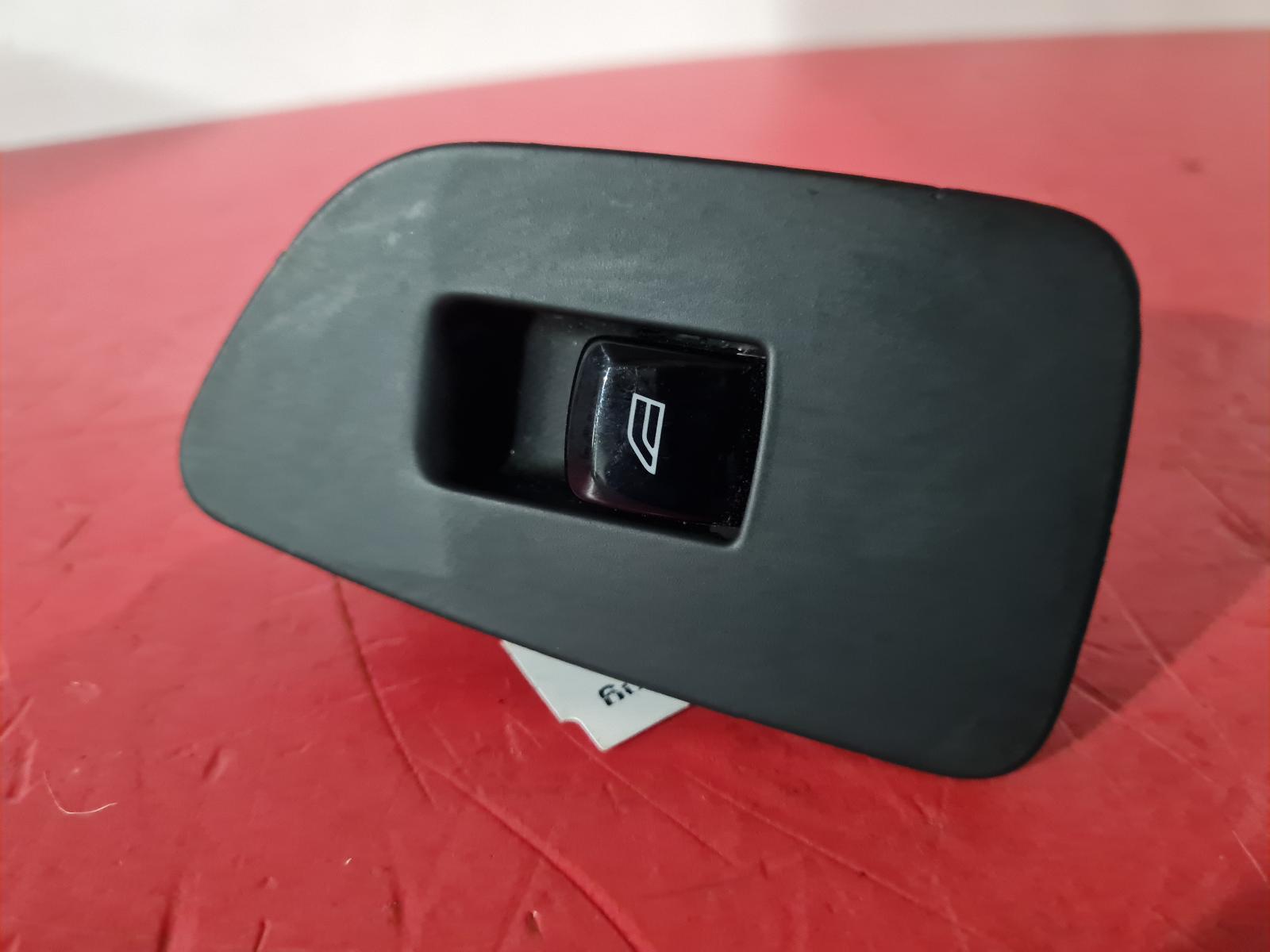 View Auto part Elect. Window Switch Volvo V90 2023