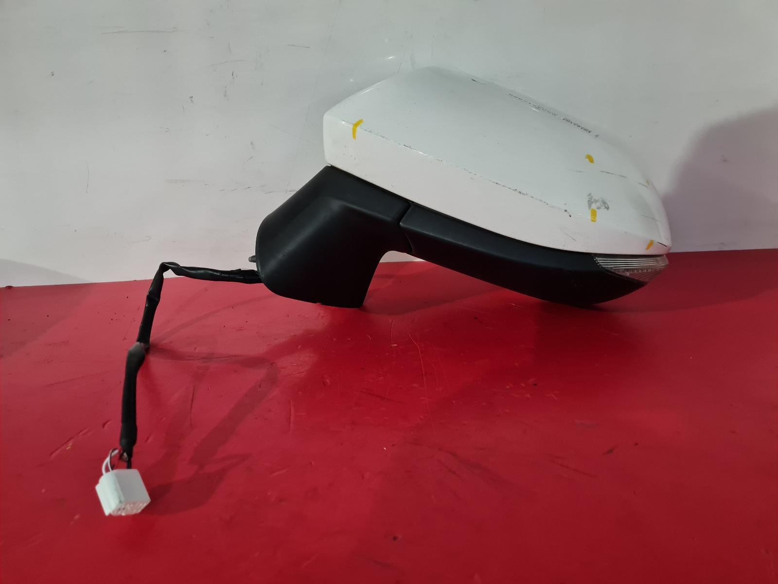 View Auto part L Door Mirror Toyota Corolla 2023