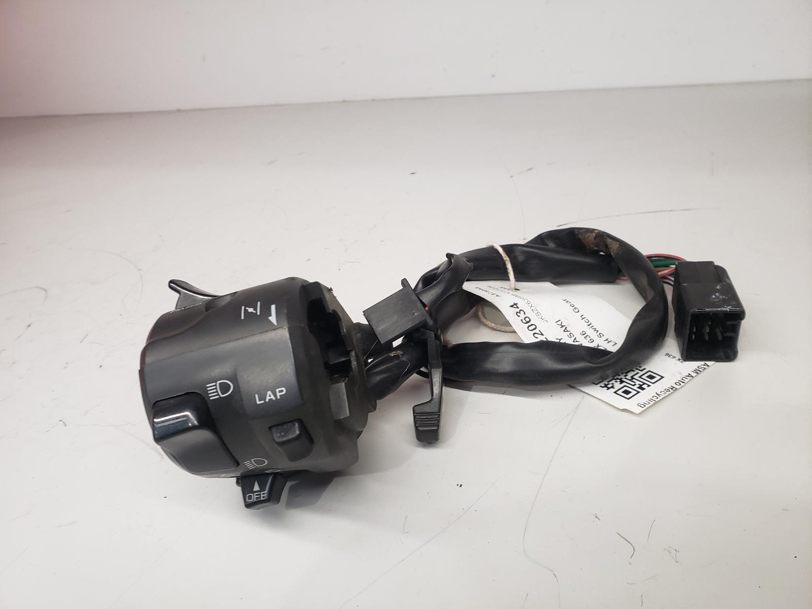 View Auto part LH Switch Gear Kawasaki Zx 636 2005