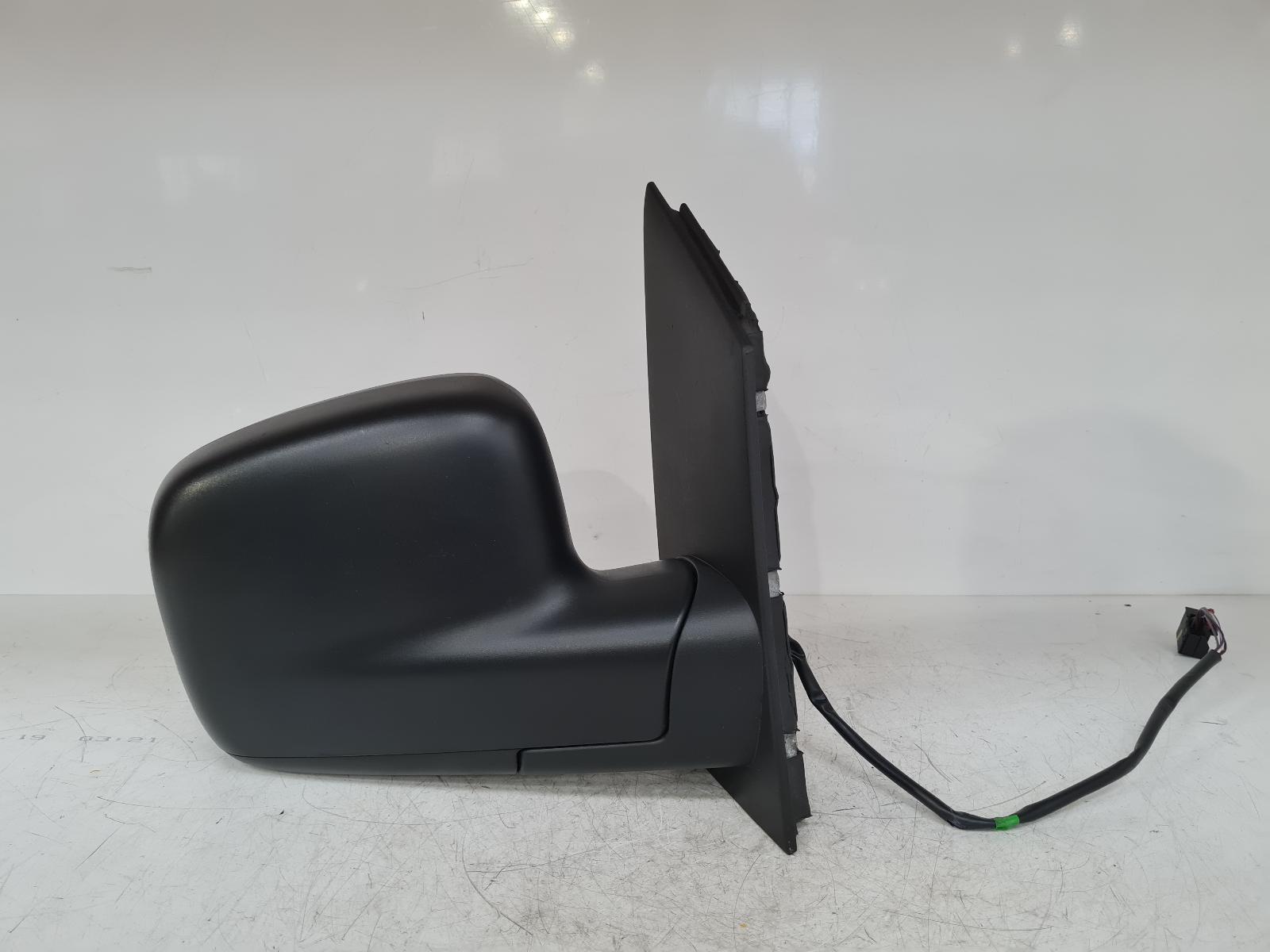 View Auto part R Door Mirror Volkswagen Caddy 2010