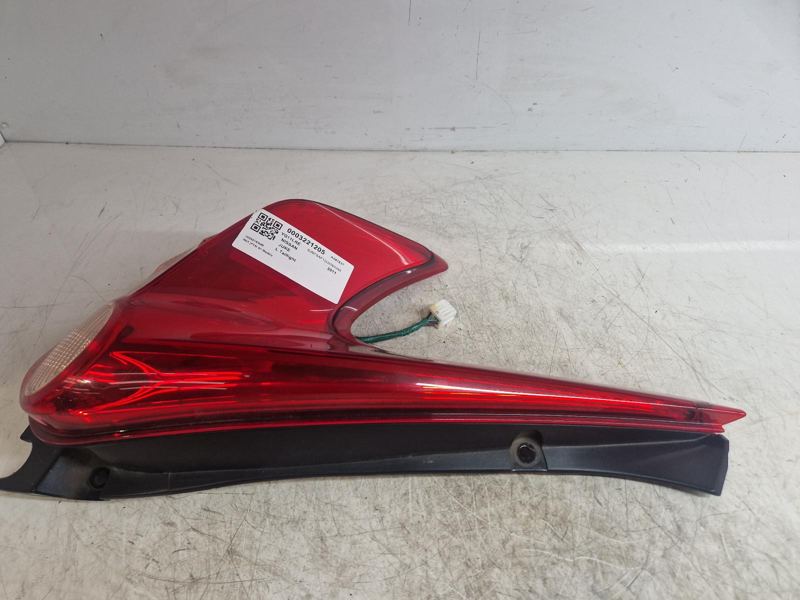 View Auto part L Taillight Nissan Juke 2011