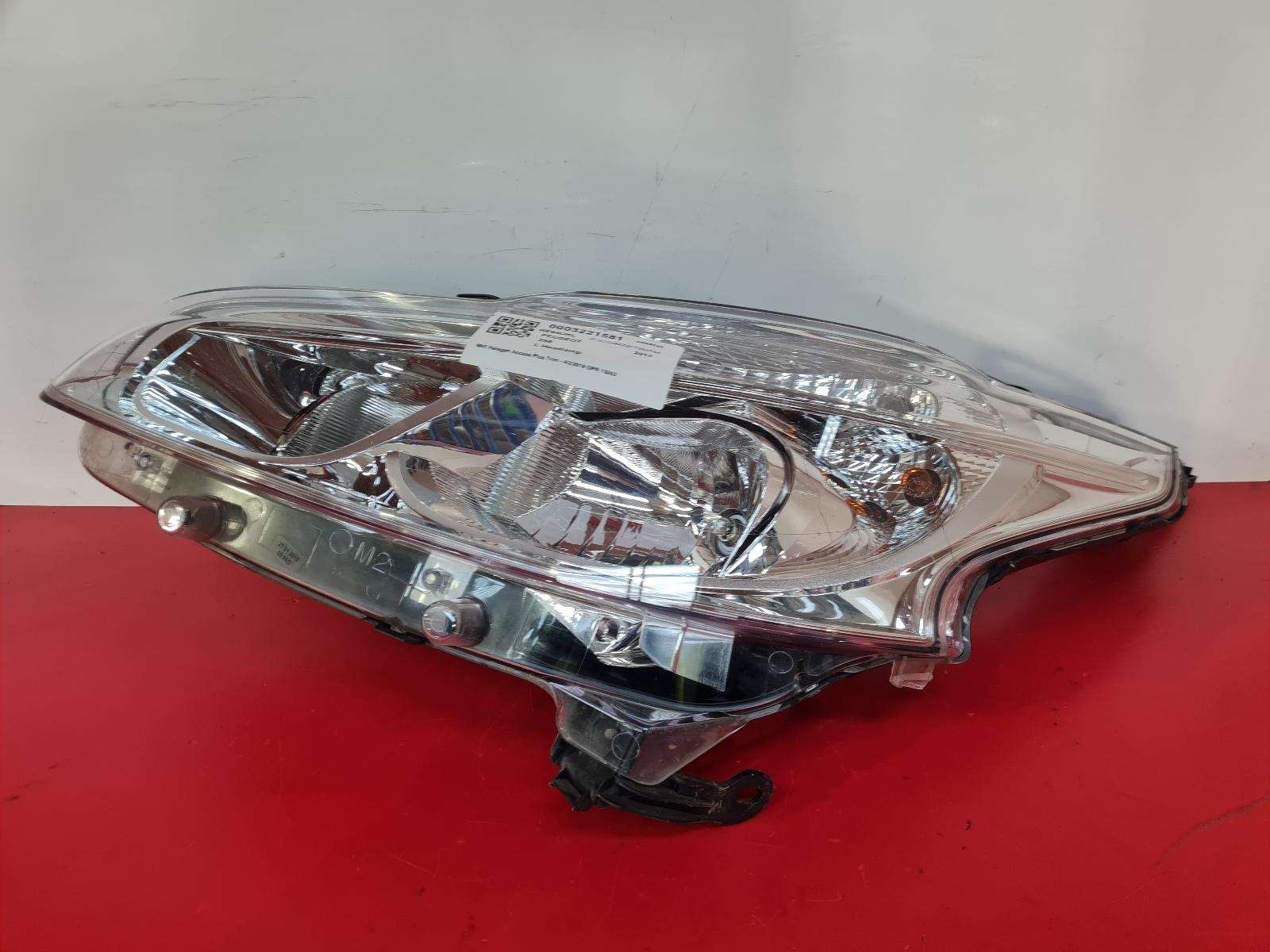View Auto part L Headlamp Peugeot 208 2015