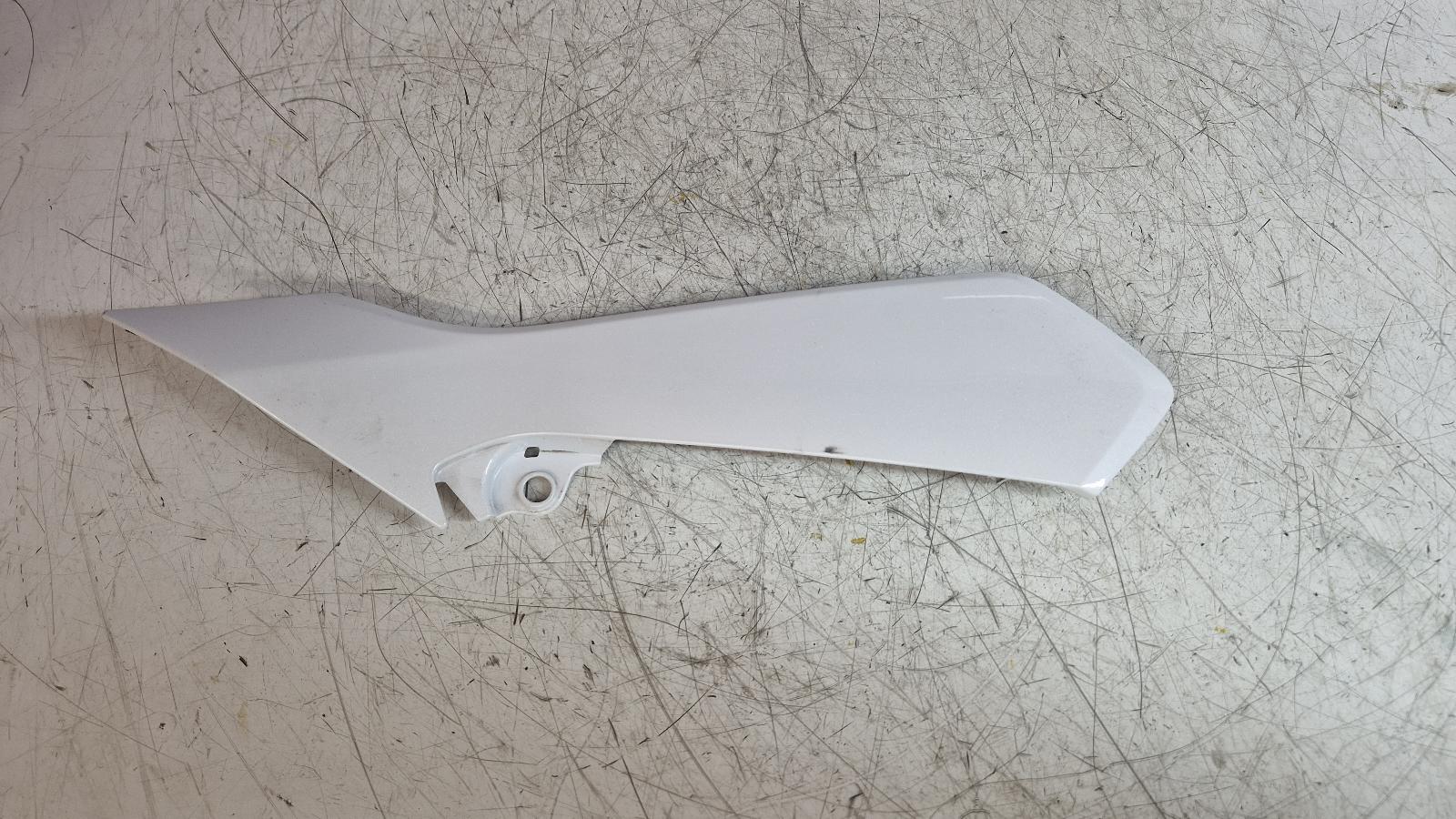 View Auto part Tank Trim Yamaha Tracer 9 Gt 2023