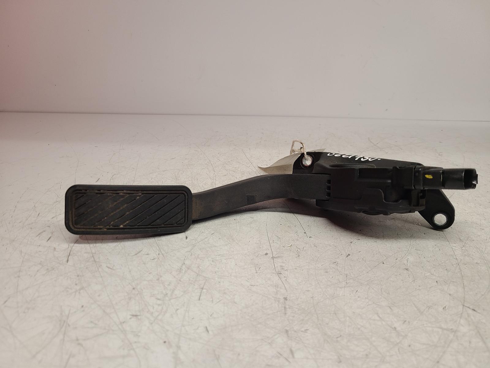 View Auto part Pedal Potentiometer Ford Fiesta 2010