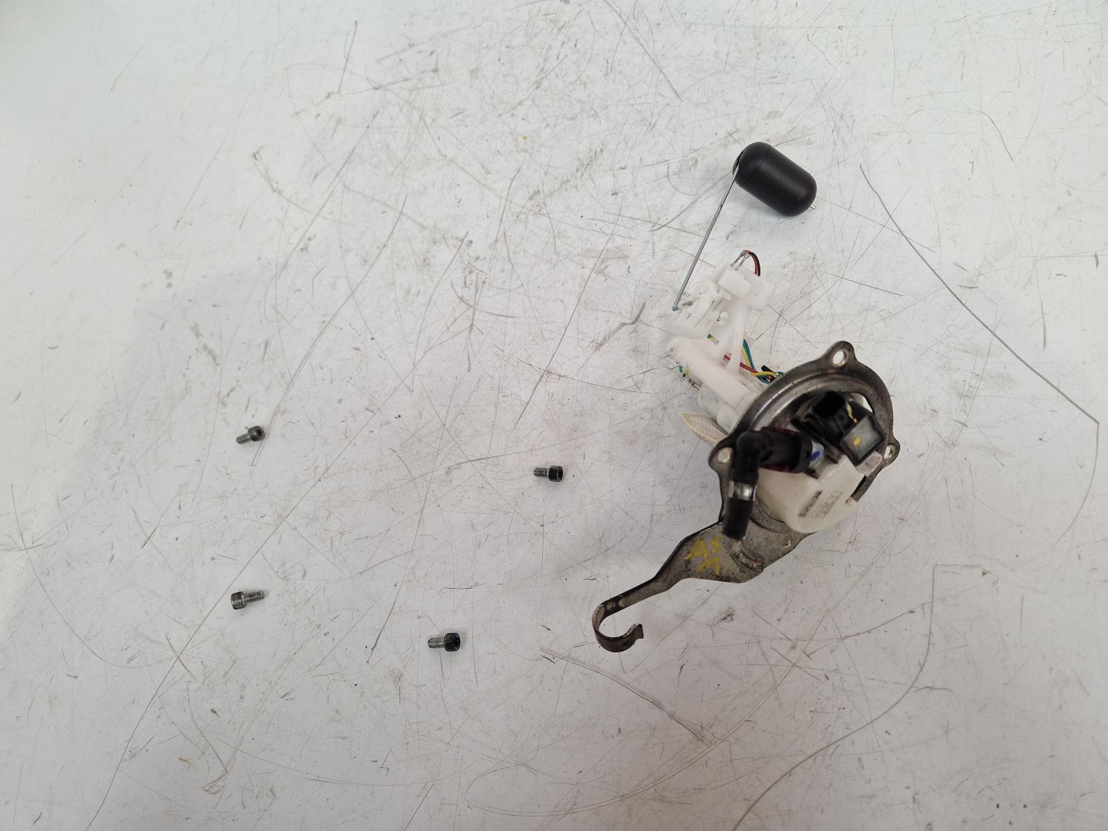View Auto part Fuel Pump Yamaha X-max 125 2022