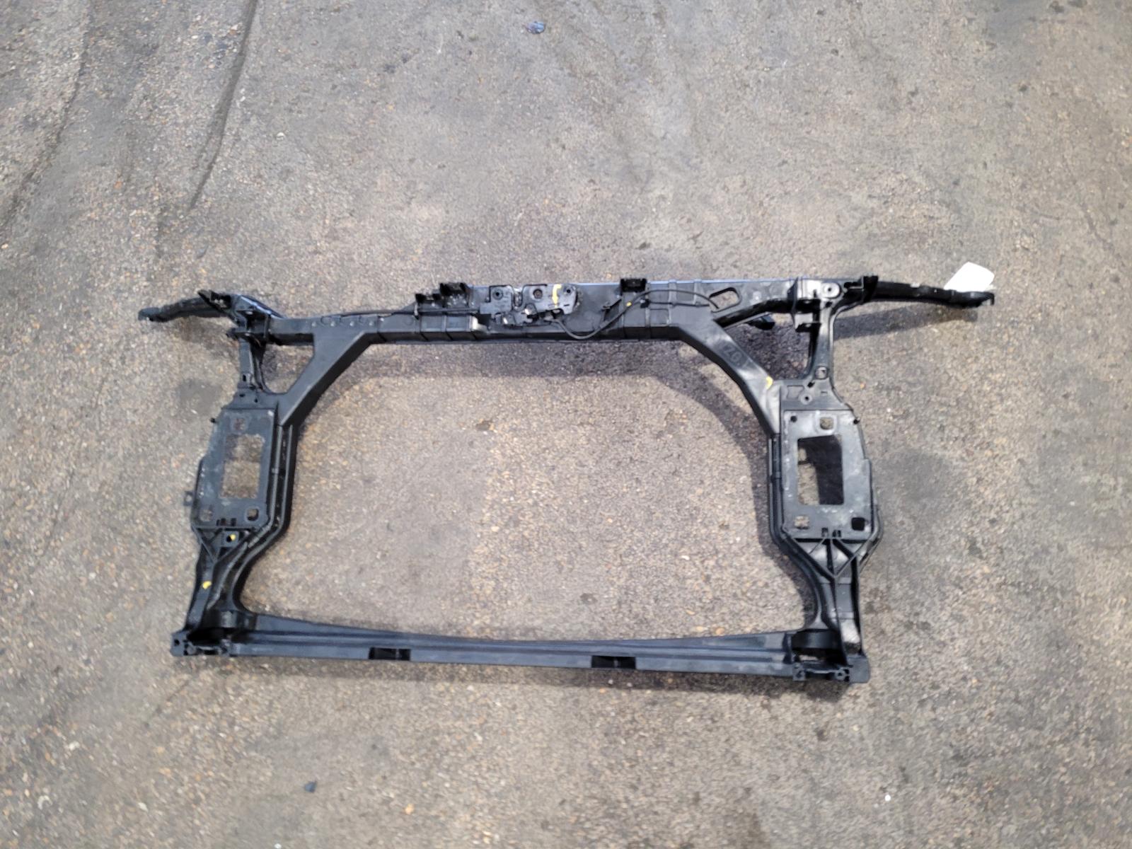 View Auto part Front Panel Audi A4 2009