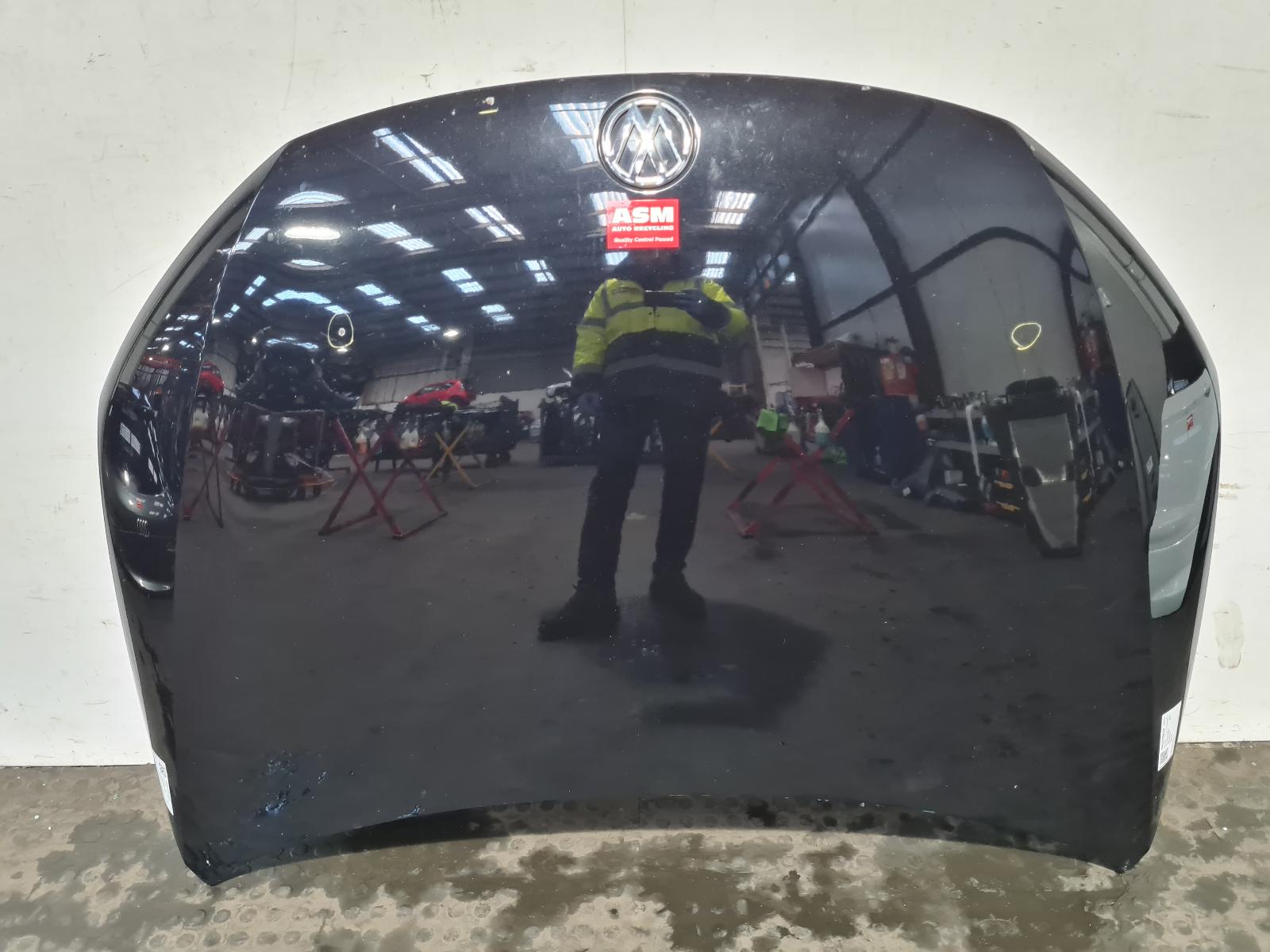 View Auto part Bonnet Volkswagen Scirocco 2011
